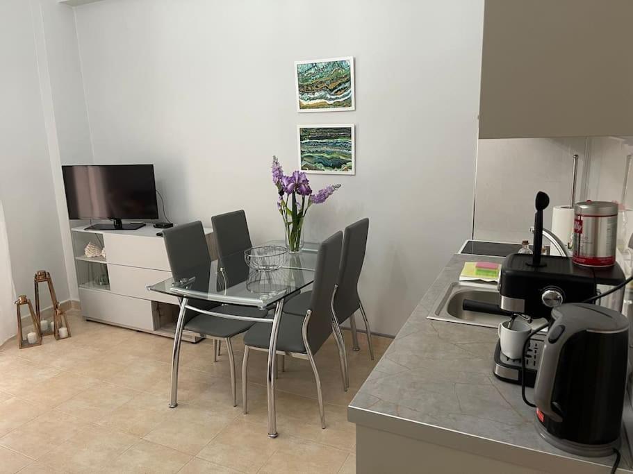 NAVIE GARDEN Getaway Peraia apartment near to beach - Property Image 34