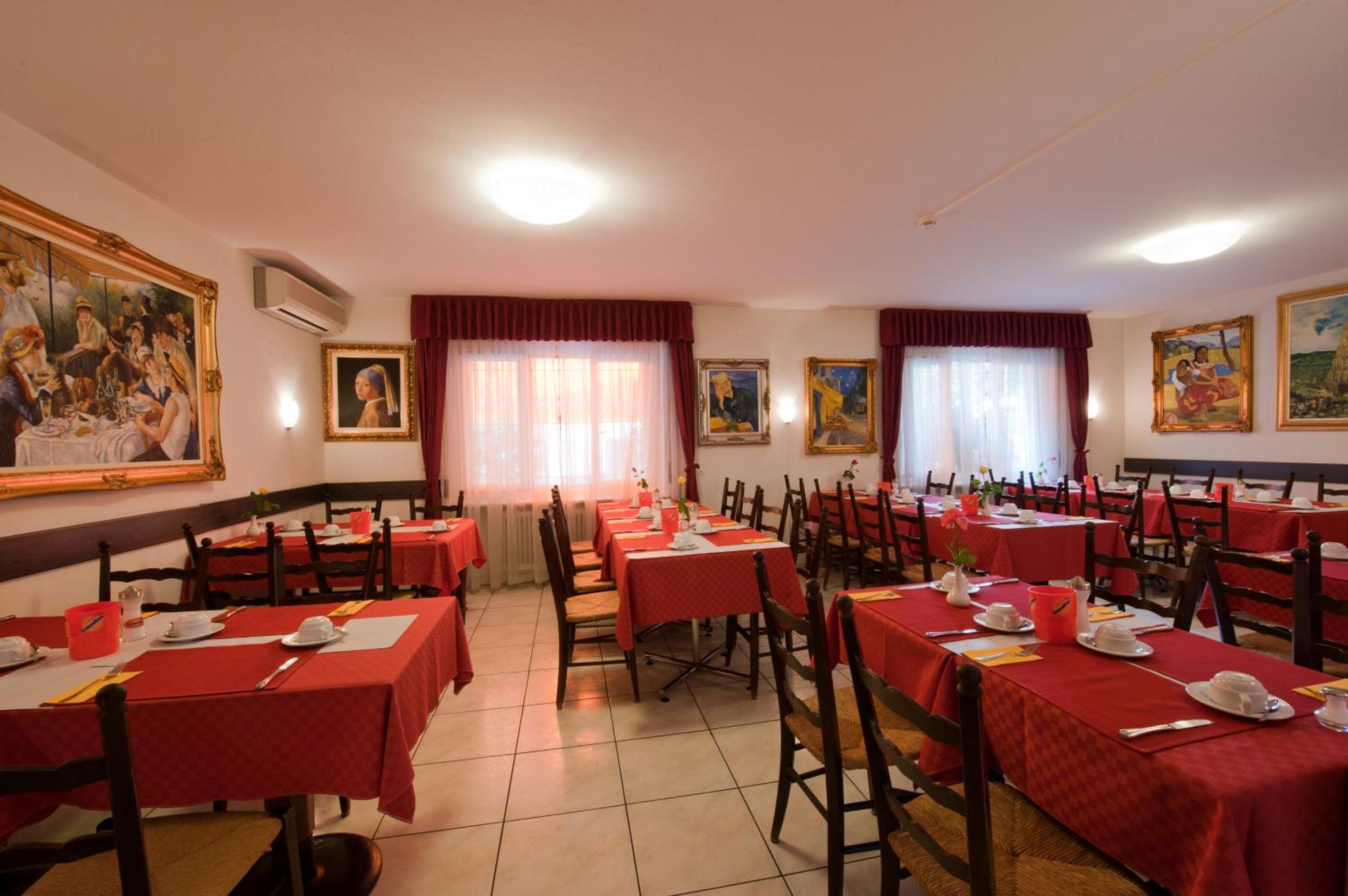 restaurant