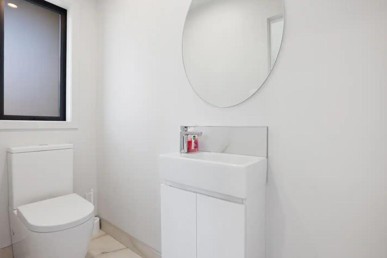 Discover a Brand New Apartment in Vibrant CHCH view 2