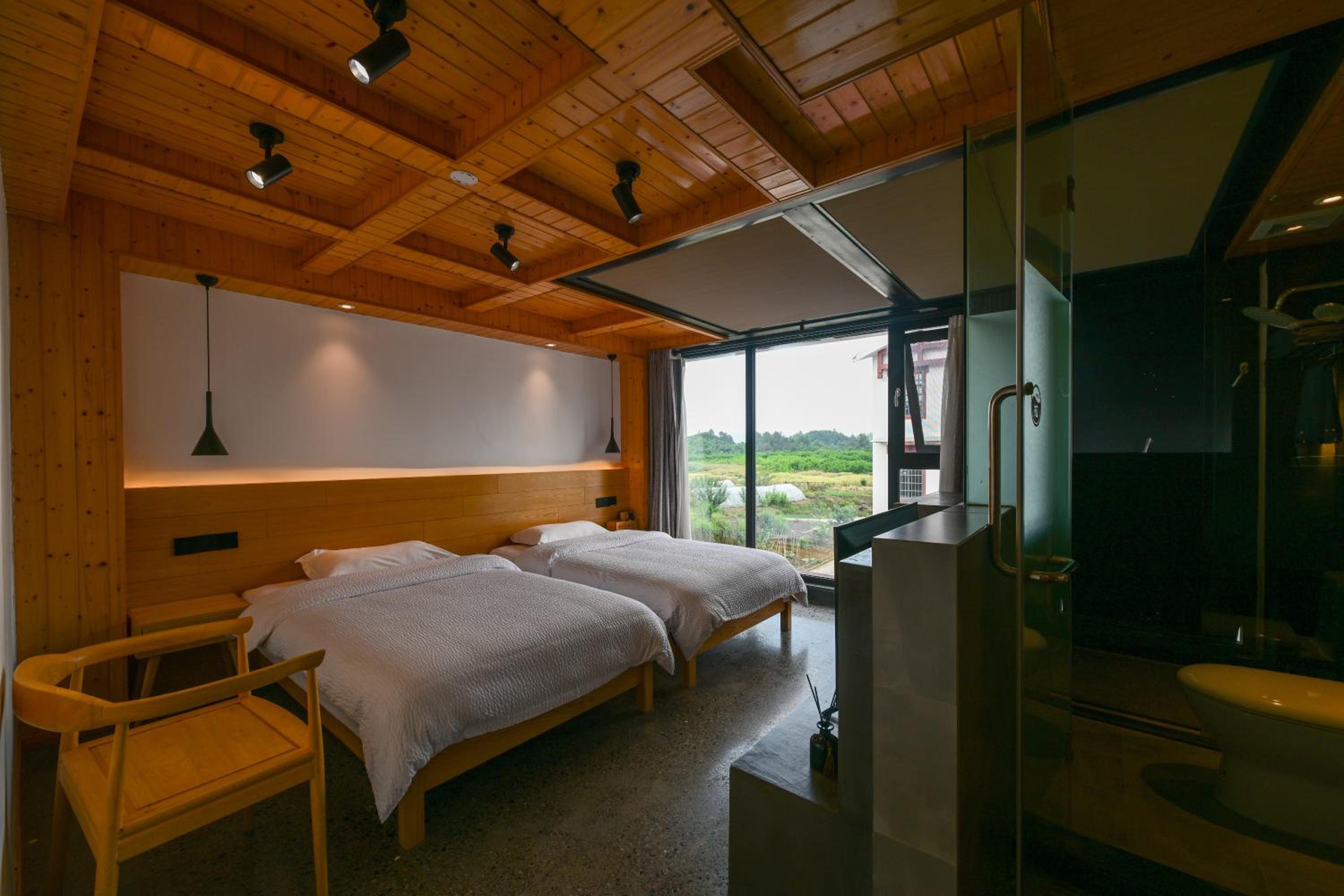 Tianmen Boutiqu Hotel-Free pickup-English services-Near the Tianmen Cableway