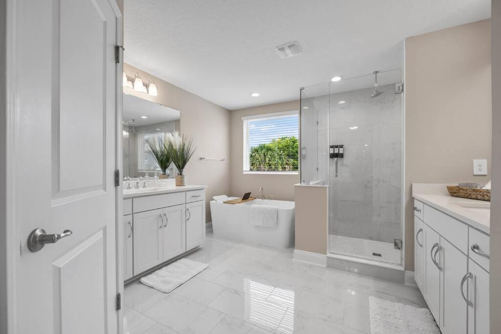 NEW - Vilano Beach Family Oasis, Private Beach Access, Intercoastal View view 4