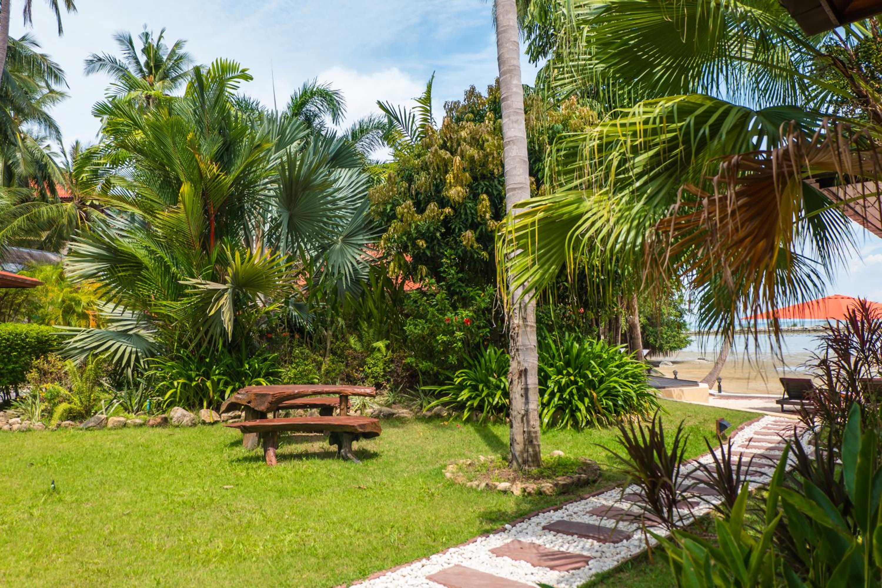 Cyana Resort