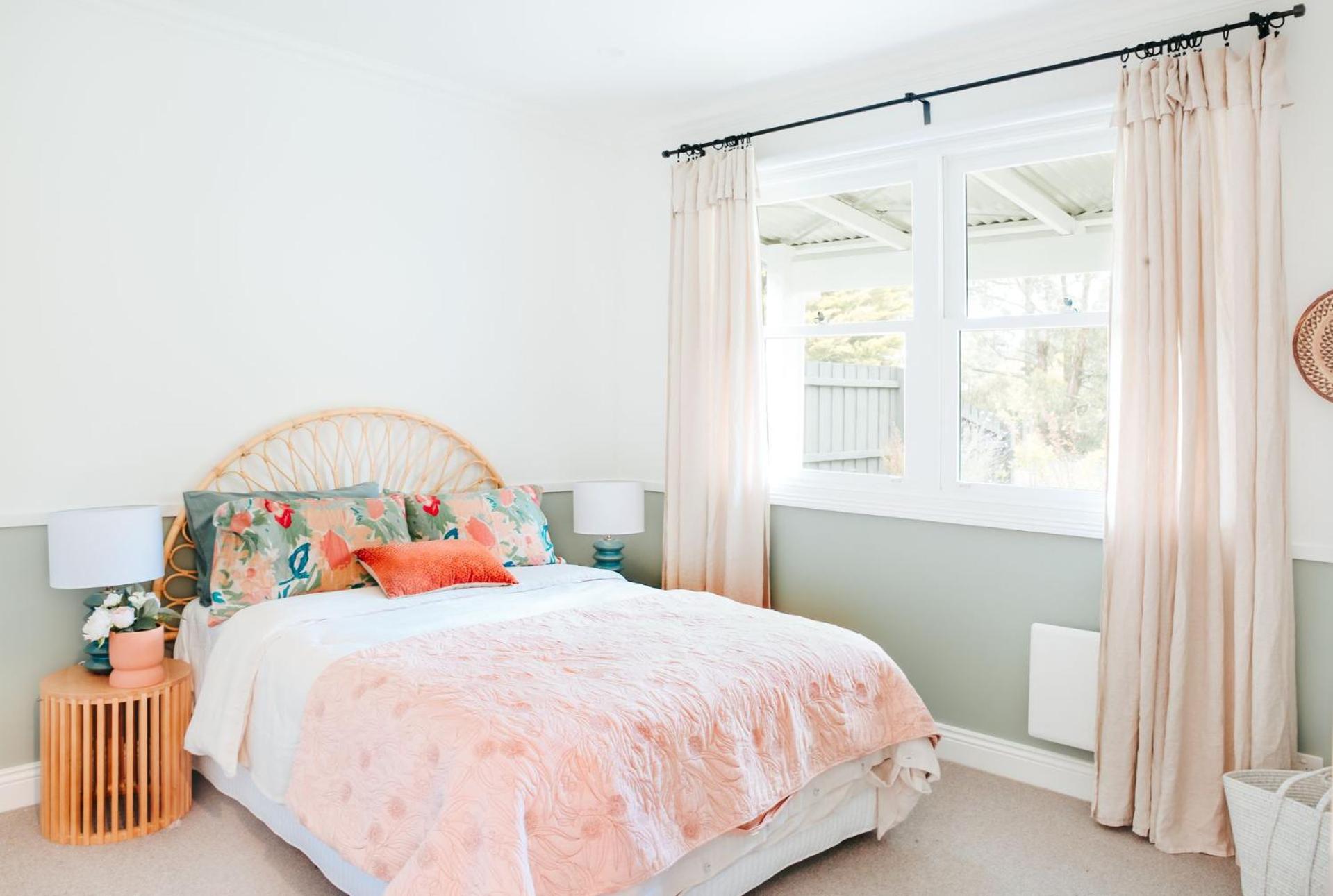 Dorothea- stylishly designed home in Trentham