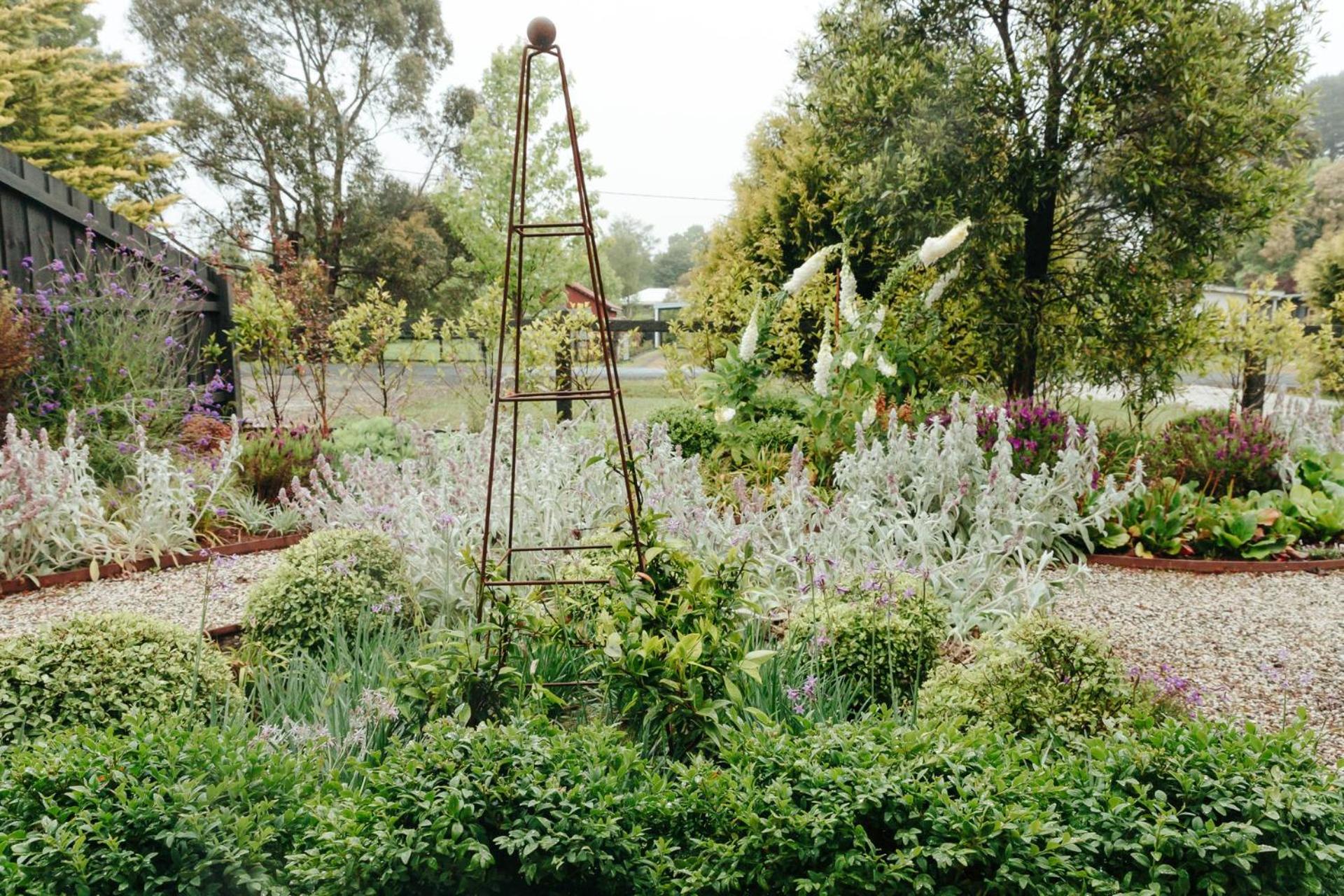 Dorothea- stylishly designed home in Trentham