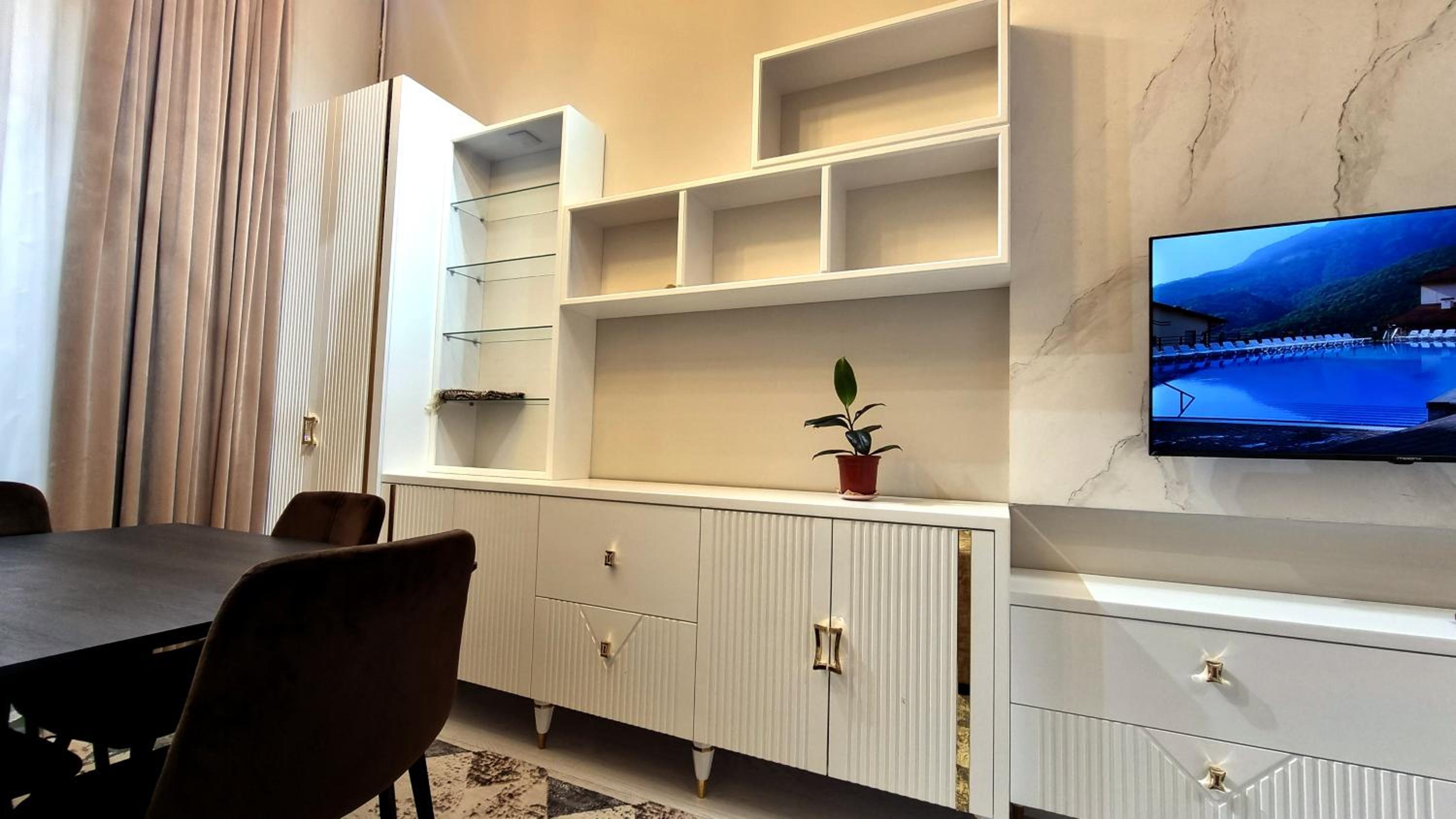 home hotel uz