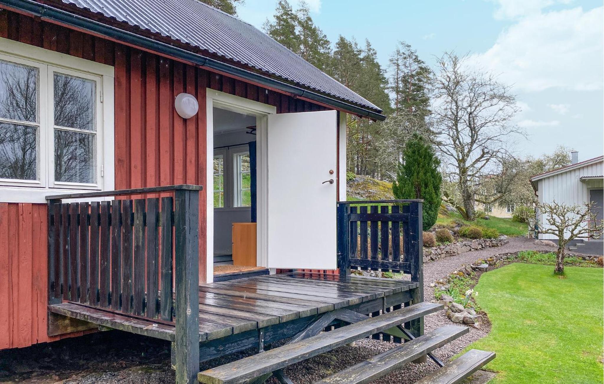 2 Bedroom Amazing Home In Odensvi view 4