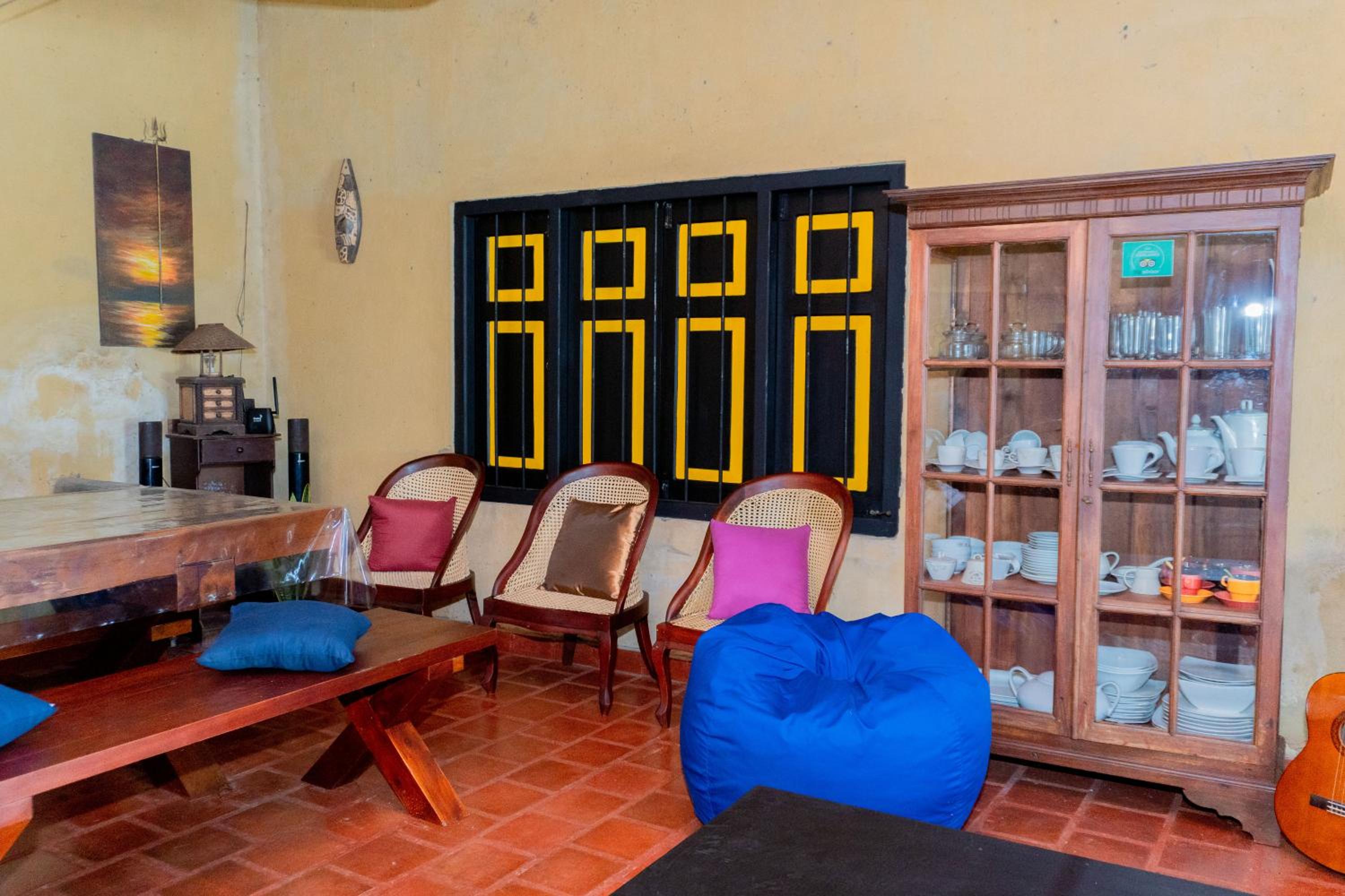 lounge