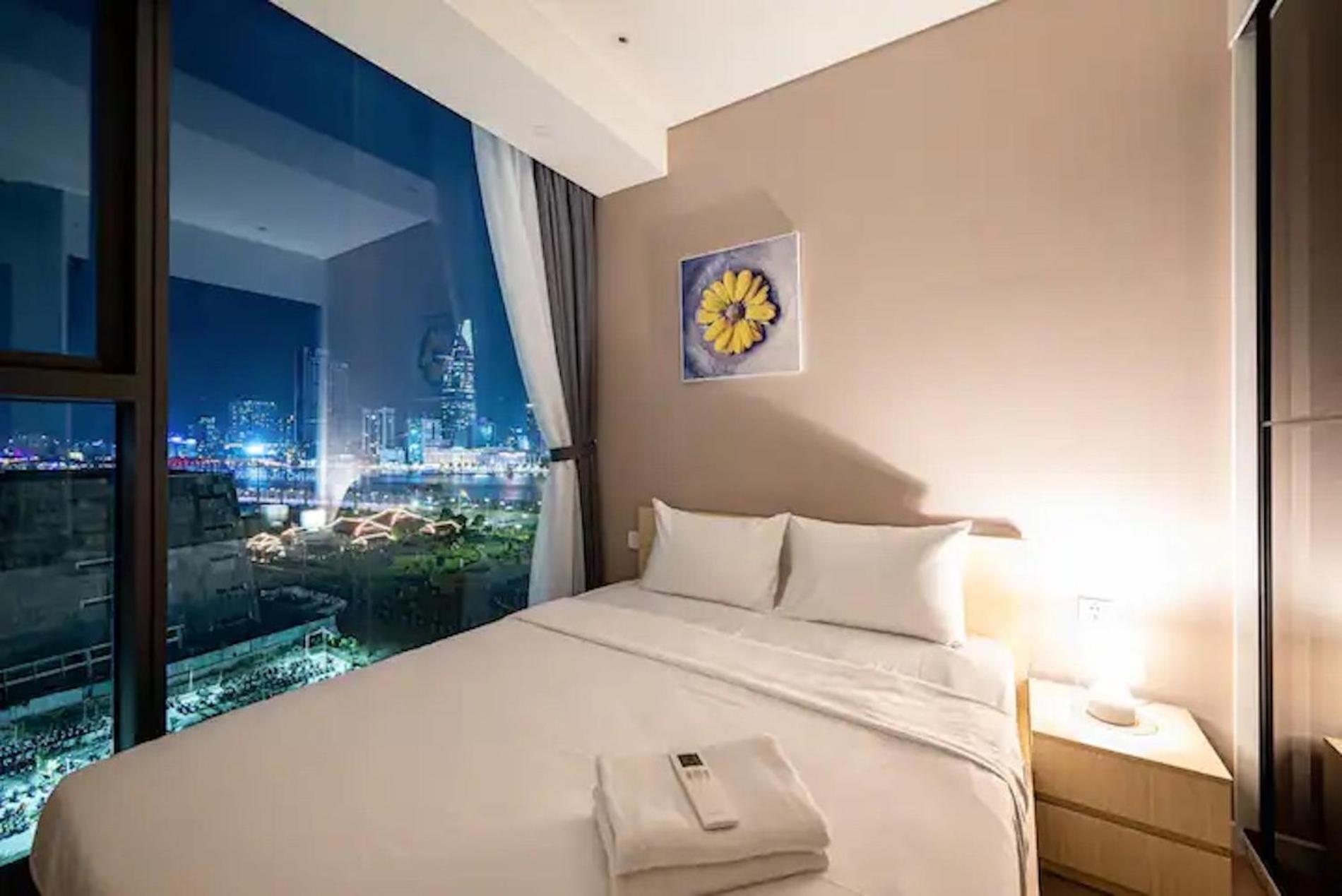 The Opera Apartment Cental Saigon Free Pool-Gym-Sauna Room- Golf Mini