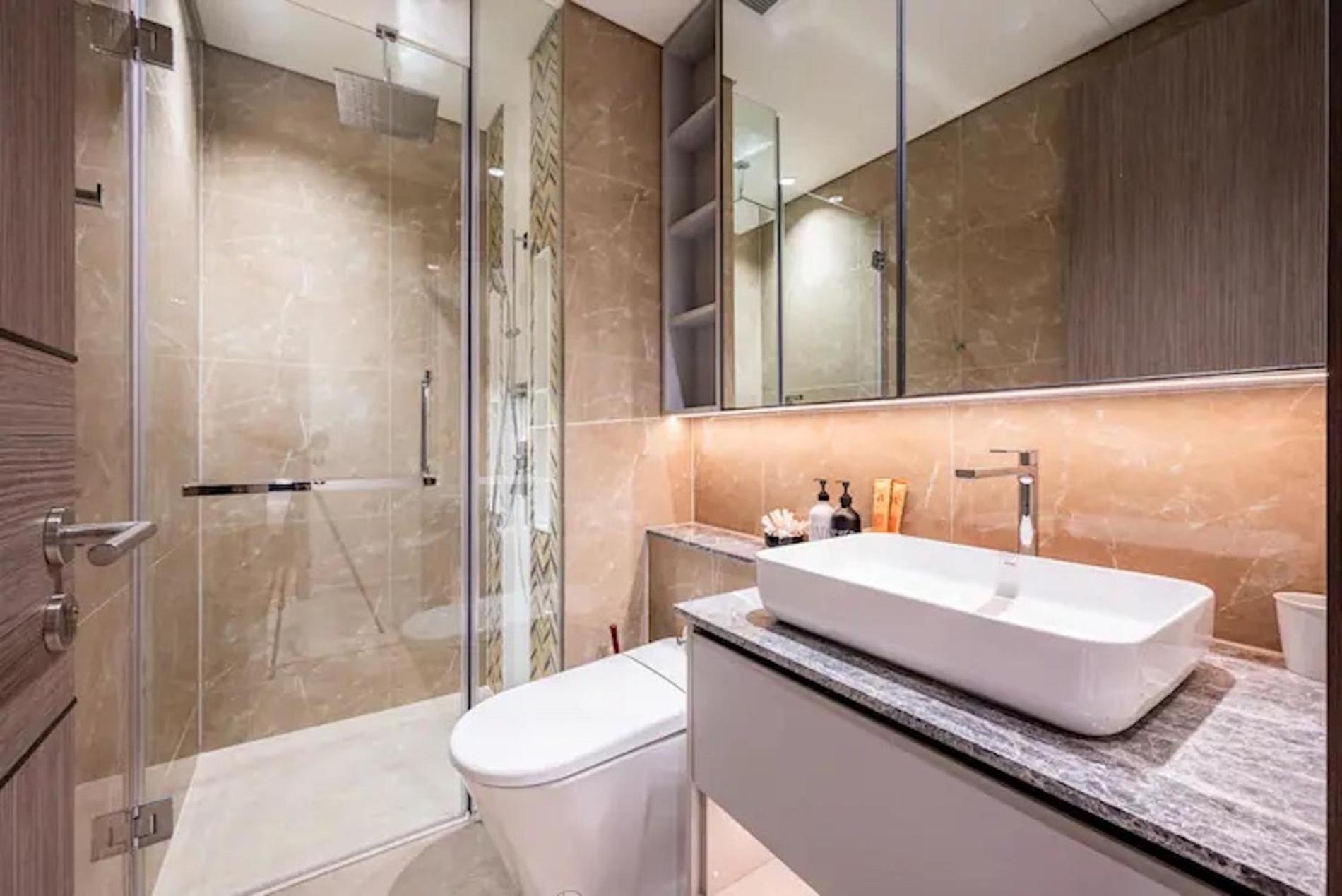 The Opera Apartment Cental Saigon Free Pool-Gym-Sauna Room- Golf Mini
