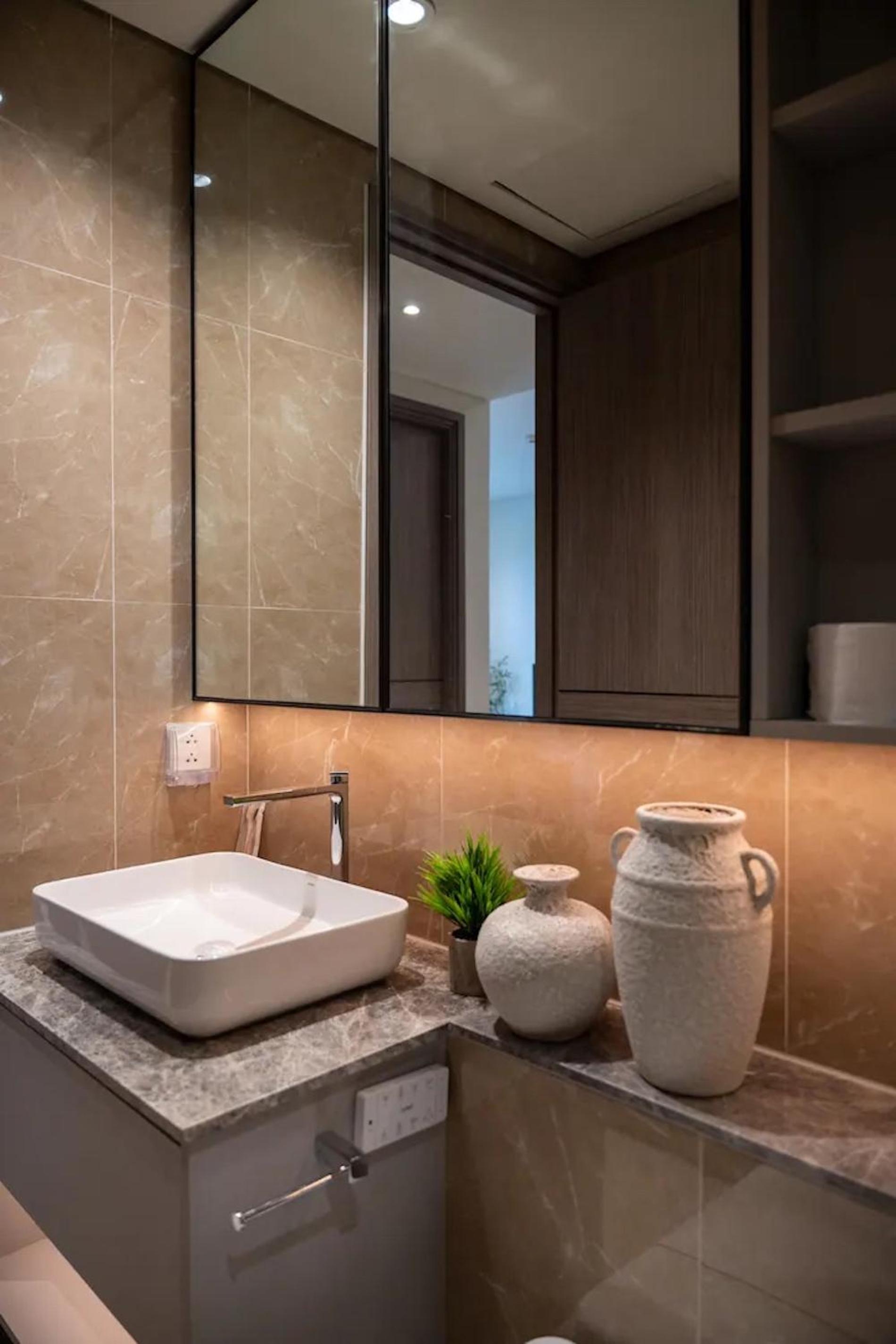The Opera Apartment Cental Saigon Free Pool-Gym-Sauna Room- Golf Mini