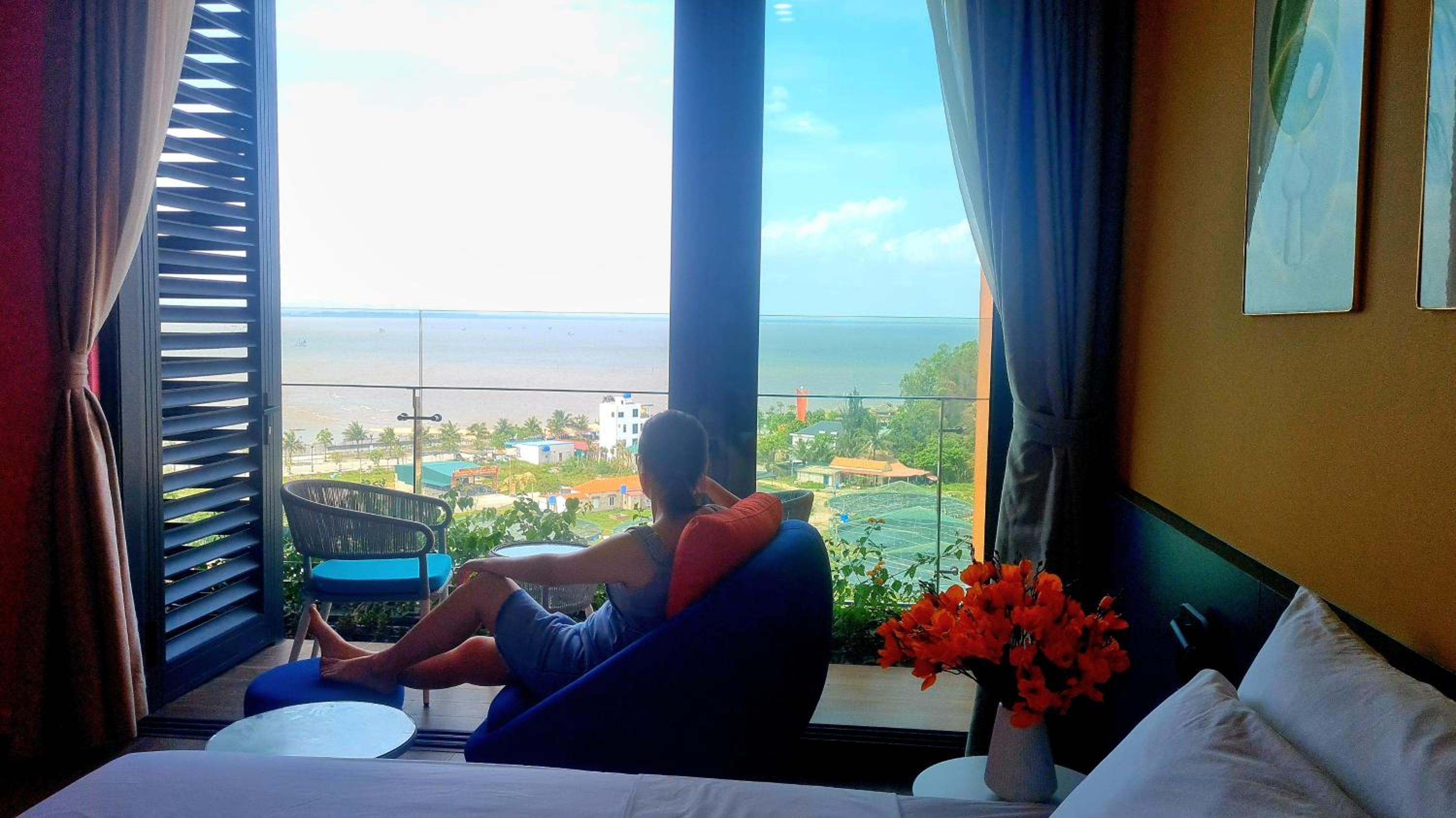 Rainbow House - Ibiza Flamingo Hải Tiến
