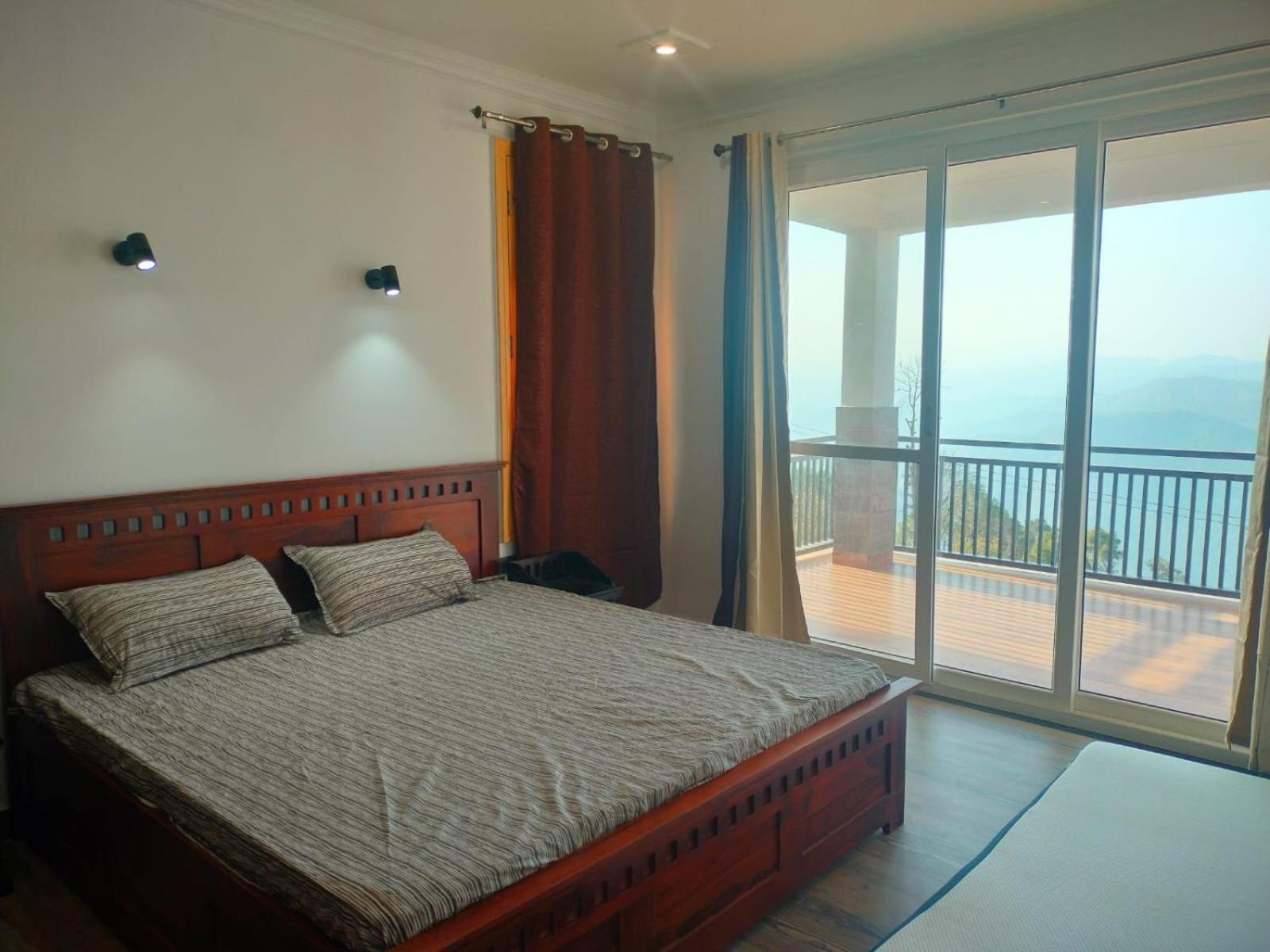 Hipster Tripster Villa view 3