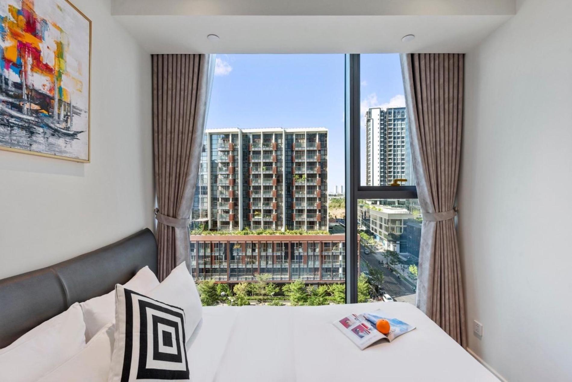 The Opera Apartment Cental Saigon Free Pool-Gym-Sauna Room- Golf Mini