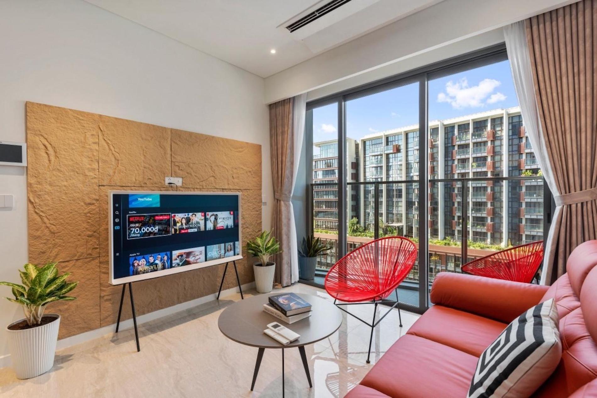 The Opera Apartment Cental Saigon Free Pool-Gym-Sauna Room- Golf Mini