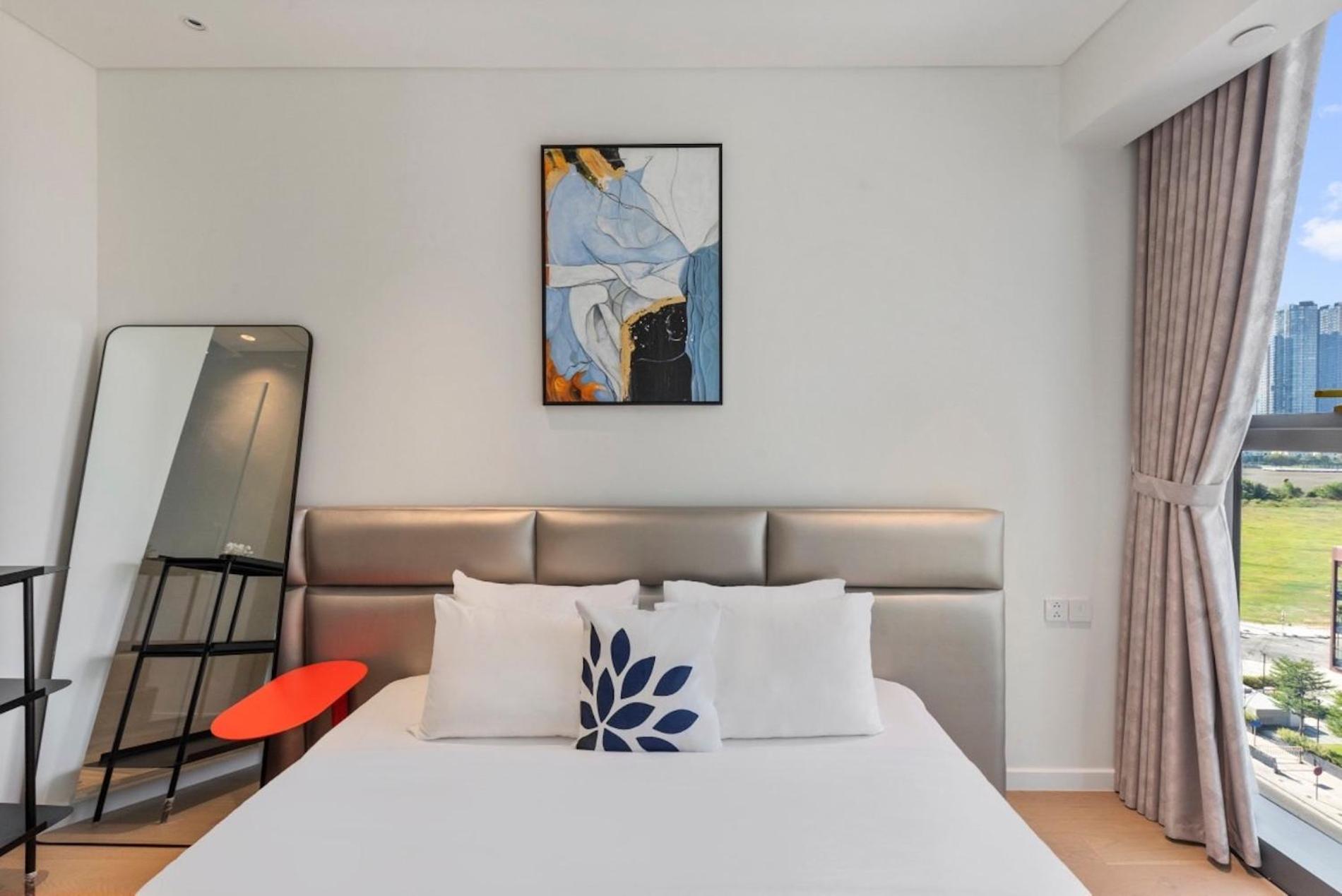 The Opera Apartment Cental Saigon Free Pool-Gym-Sauna Room- Golf Mini