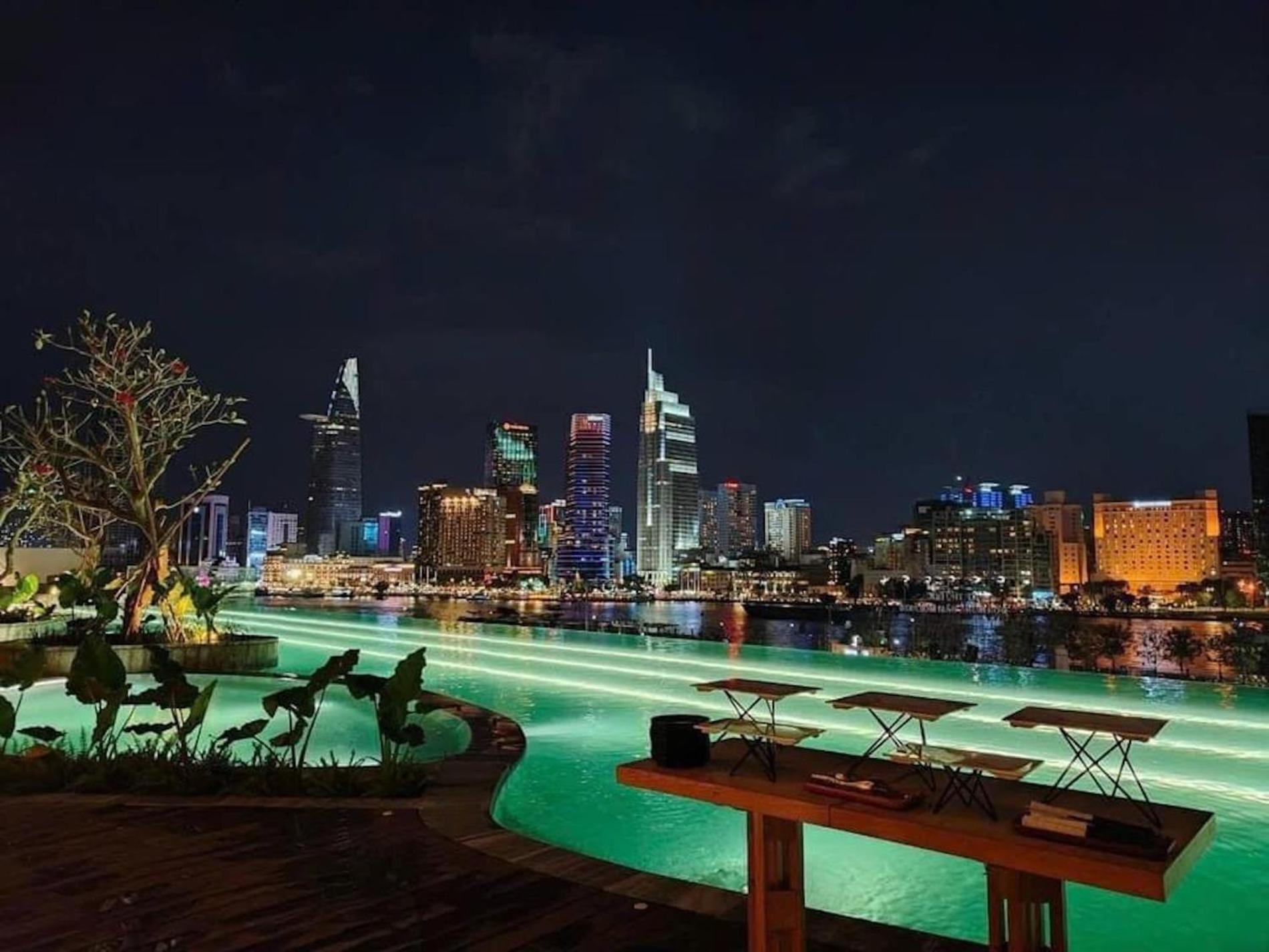 The Opera Apartment Cental Saigon Free Pool-Gym-Sauna Room- Golf Mini