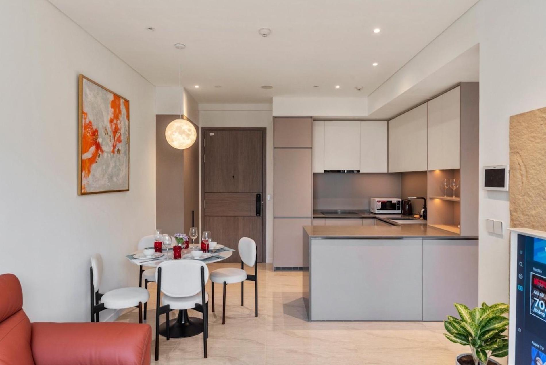 The Opera Apartment Cental Saigon Free Pool-Gym-Sauna Room- Golf Mini