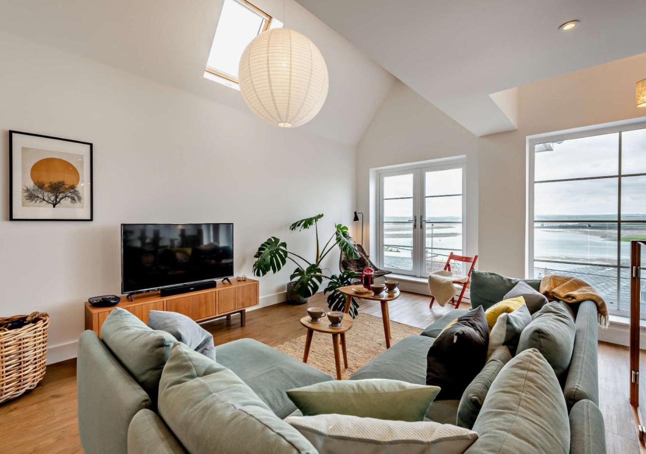 Two Rivers - Appledore view 3