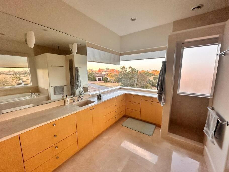 Be A Nomad l Contemporary Palace