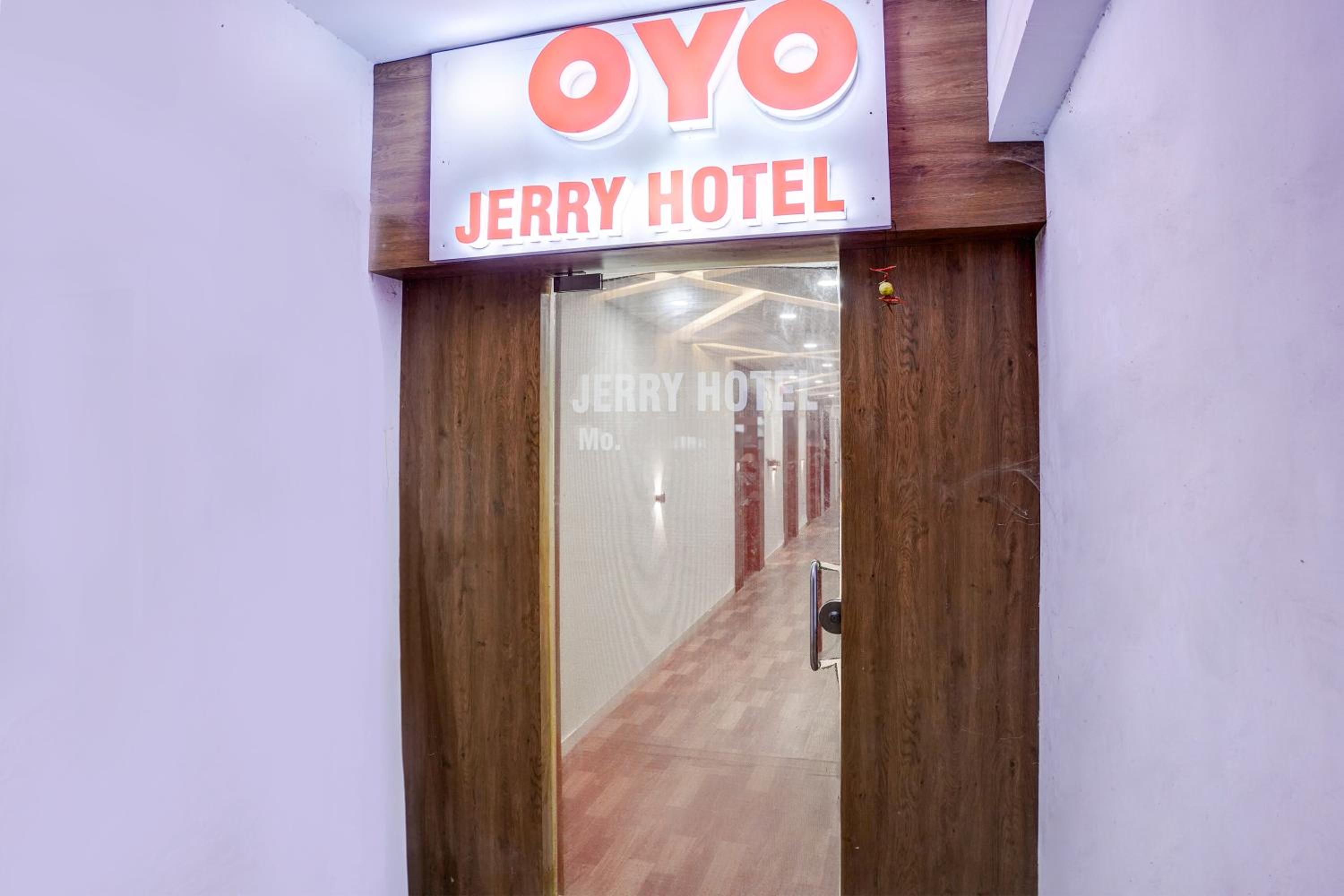 Hotel O Jerry
