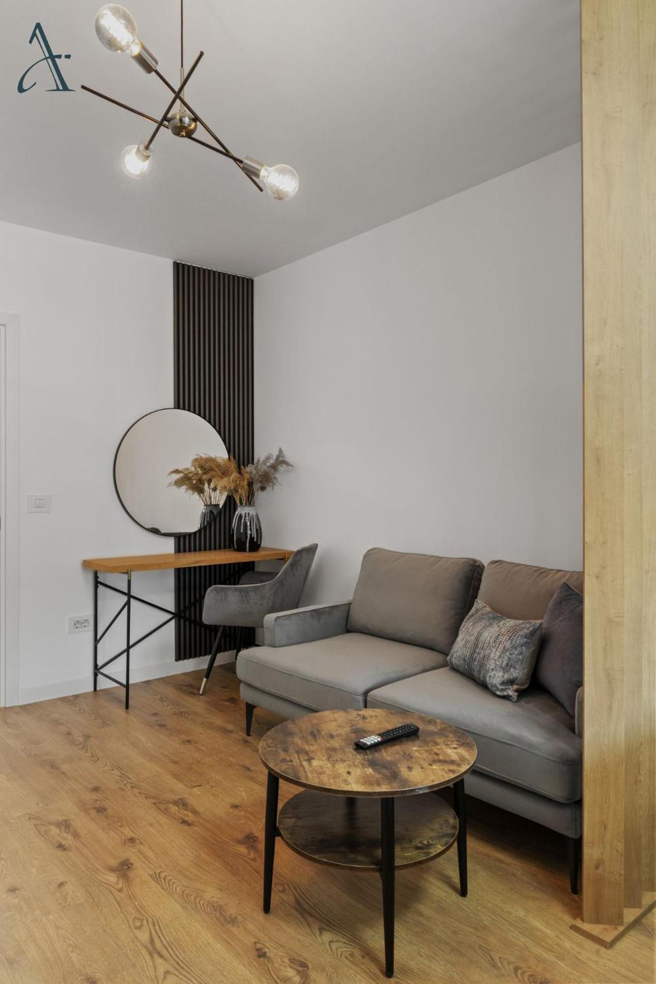 Ivory Double Studio