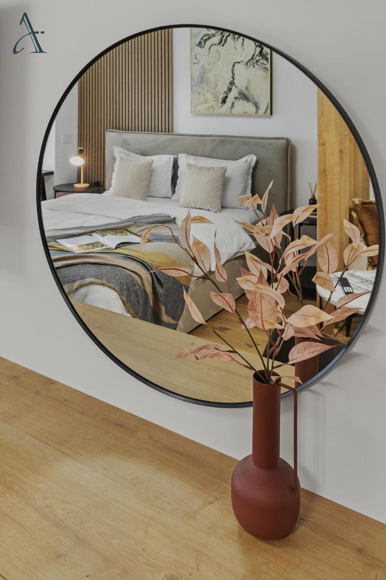 Ivory Charming Studio