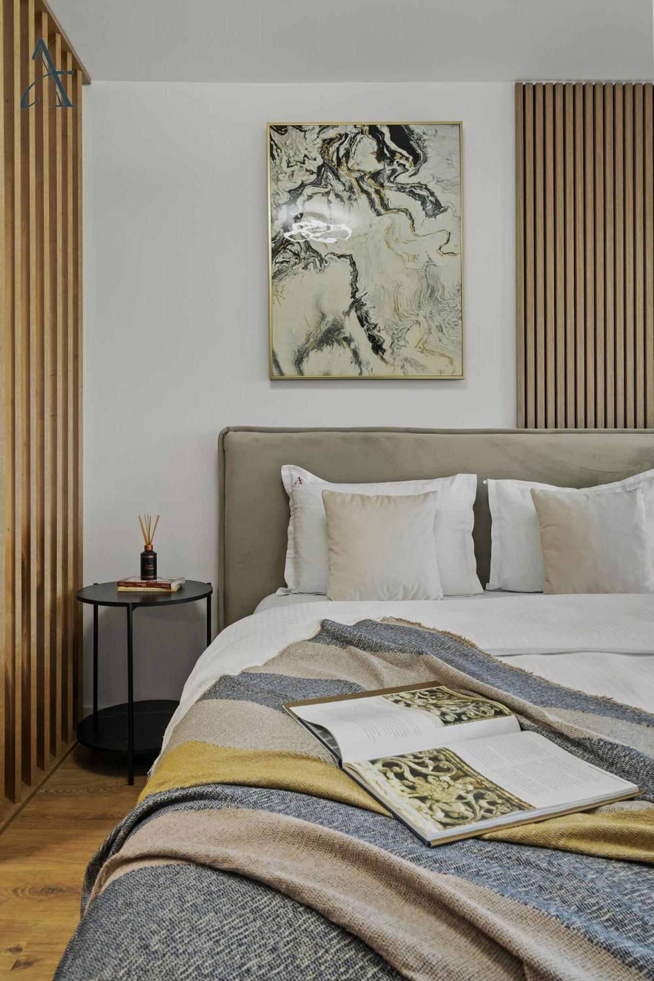 Ivory Charming Studio