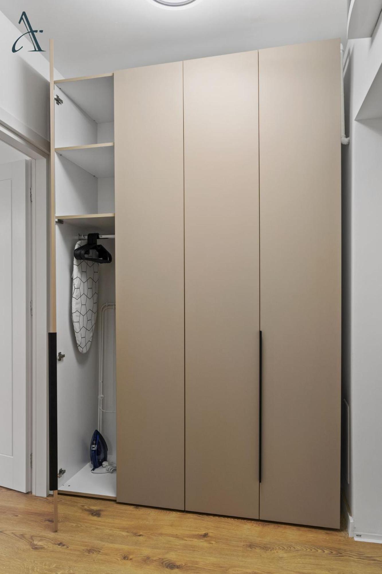 Ivory Charming Studio