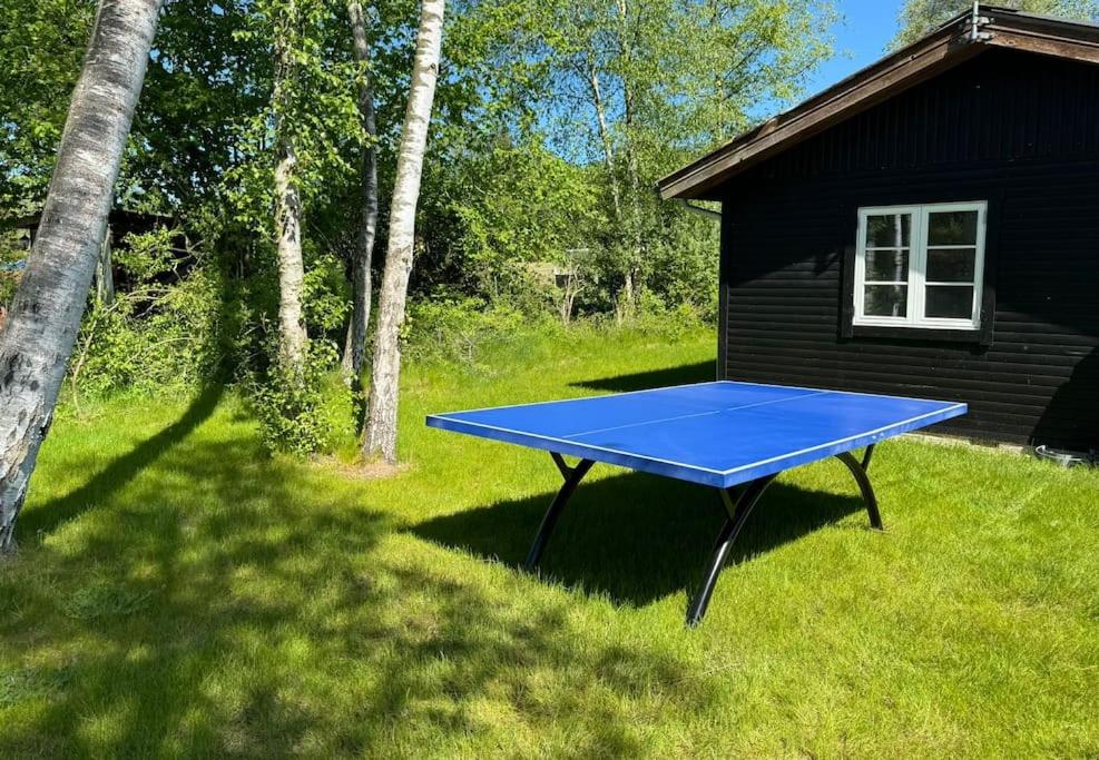 Rummeligt sommerhus ved Lammefjorden - Stor terrasse, have & plads til 6 gæster view 2