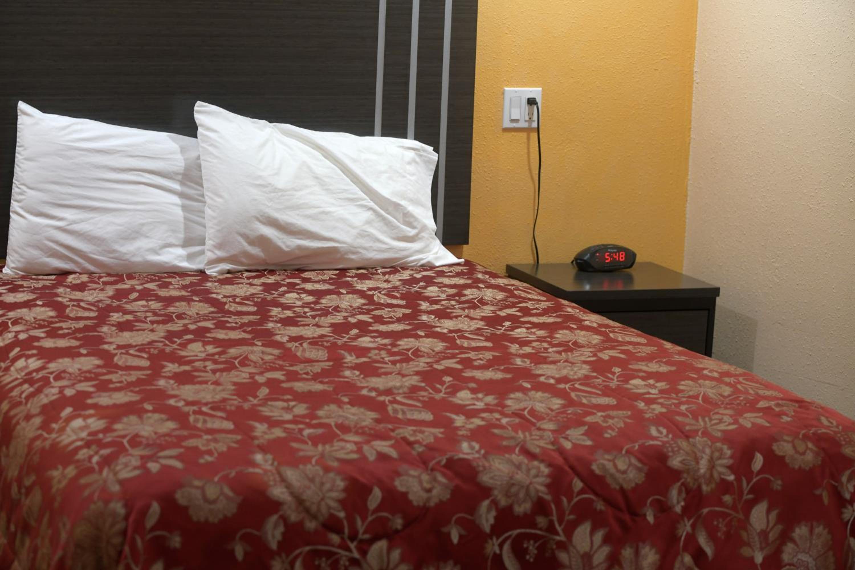 Klamath Falls Vacations - A-1 Budget Motel - Property Image 53