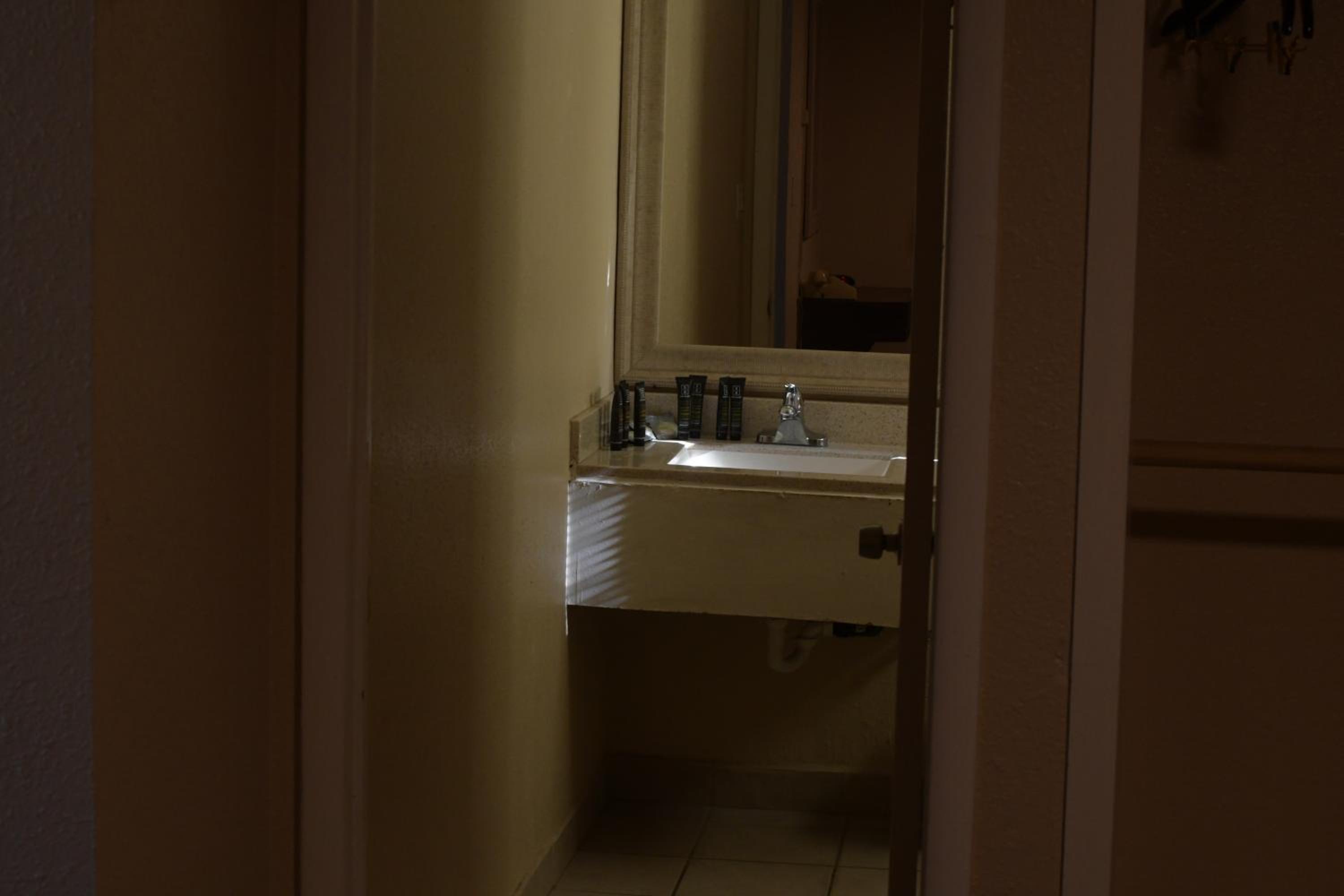 Klamath Falls Vacations - A-1 Budget Motel - Property Image 4