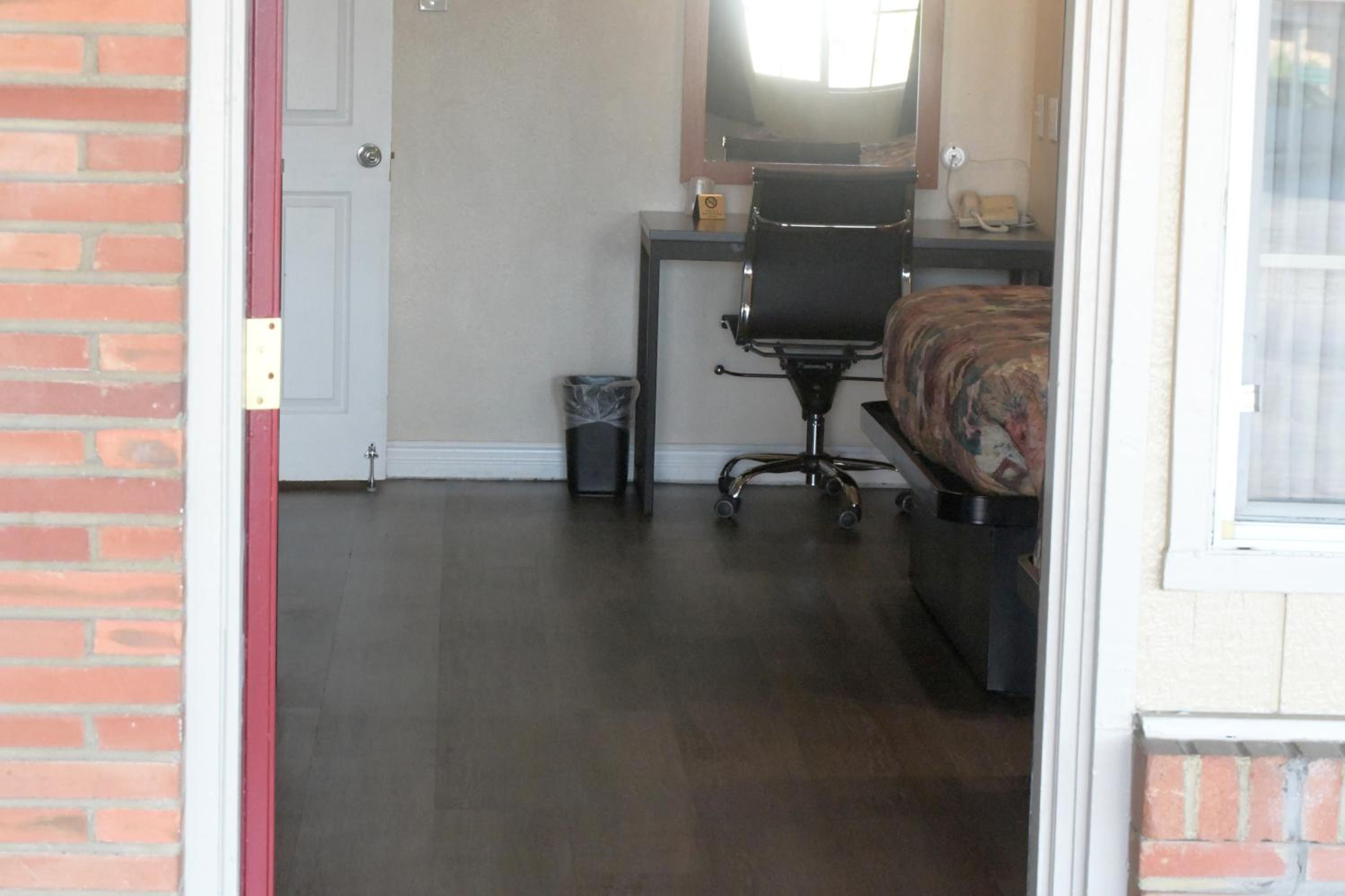 Klamath Falls Vacations - A-1 Budget Motel - Property Image 42