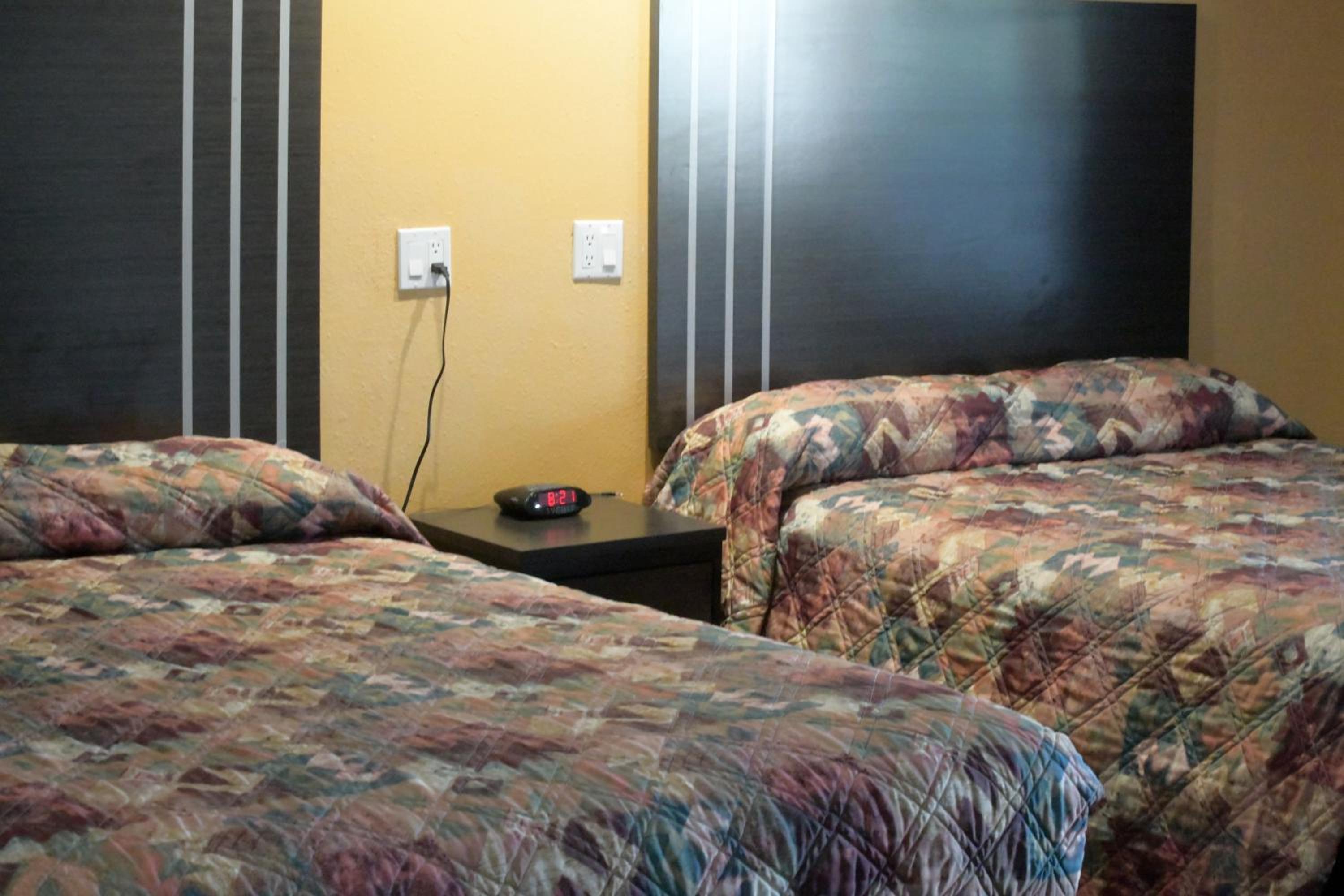 Klamath Falls Vacations - A-1 Budget Motel - Property Image 36