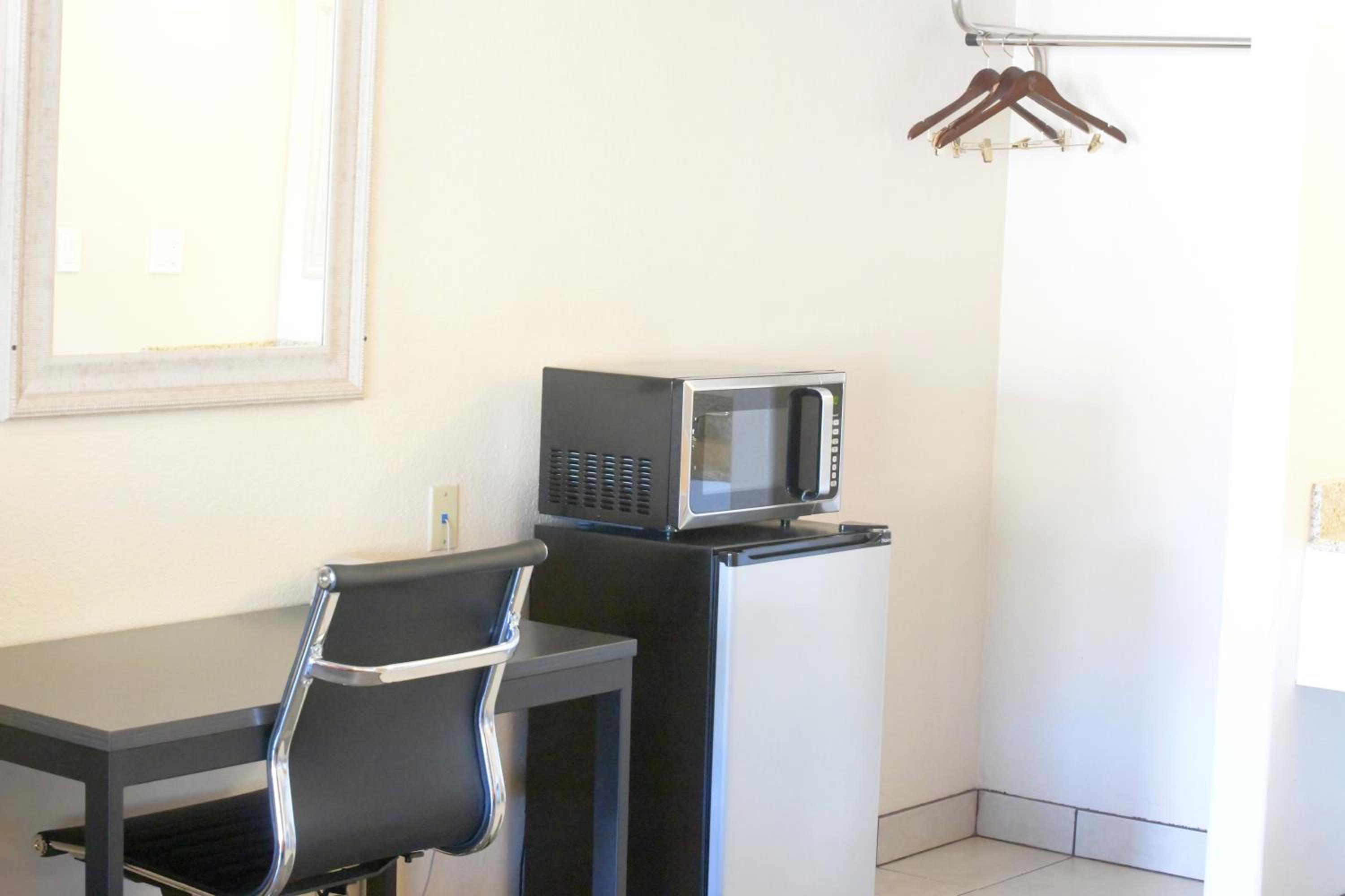 Klamath Falls Vacations - A-1 Budget Motel - Property Image 31