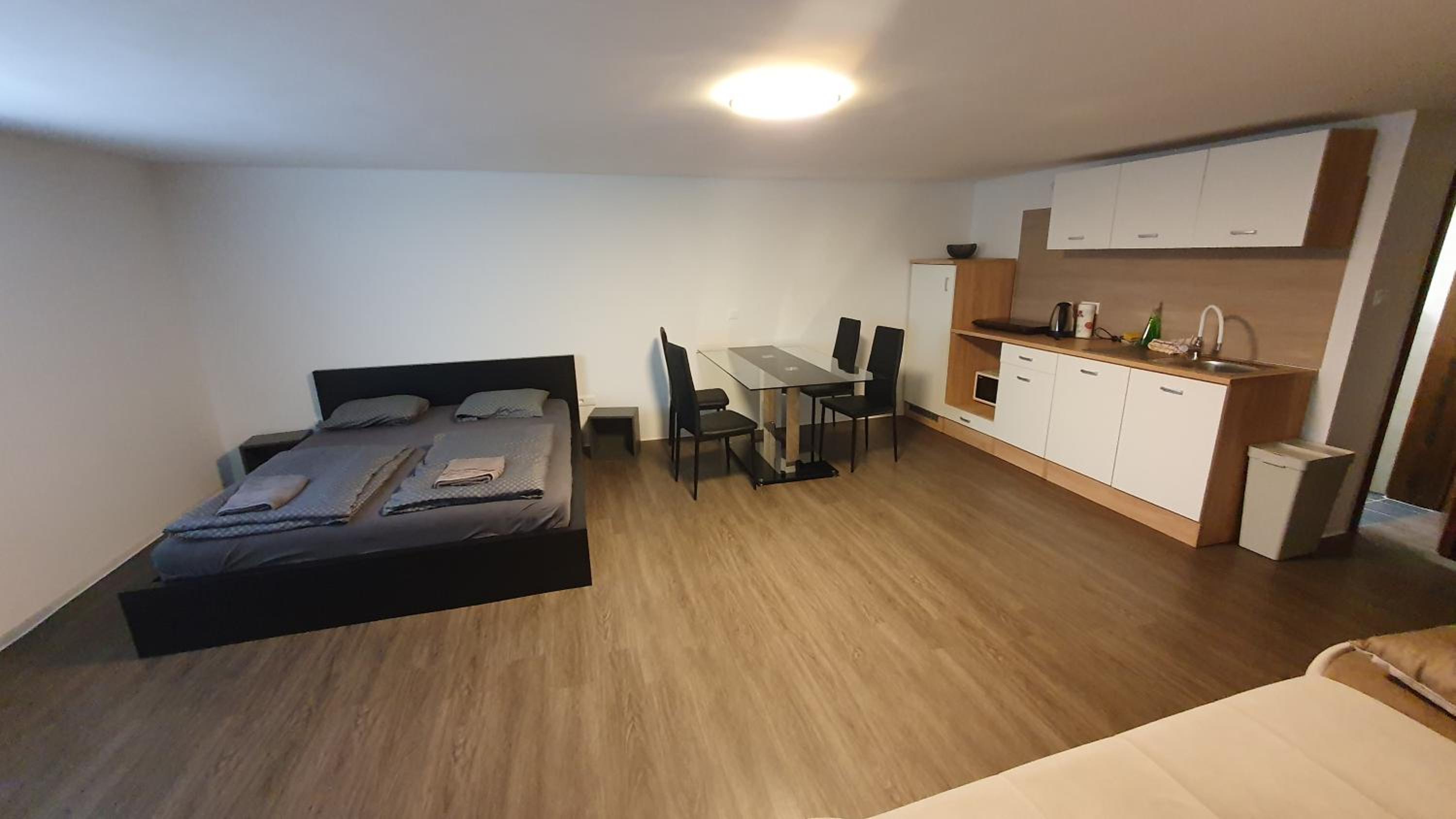 Rooms and apartments Biš view 4