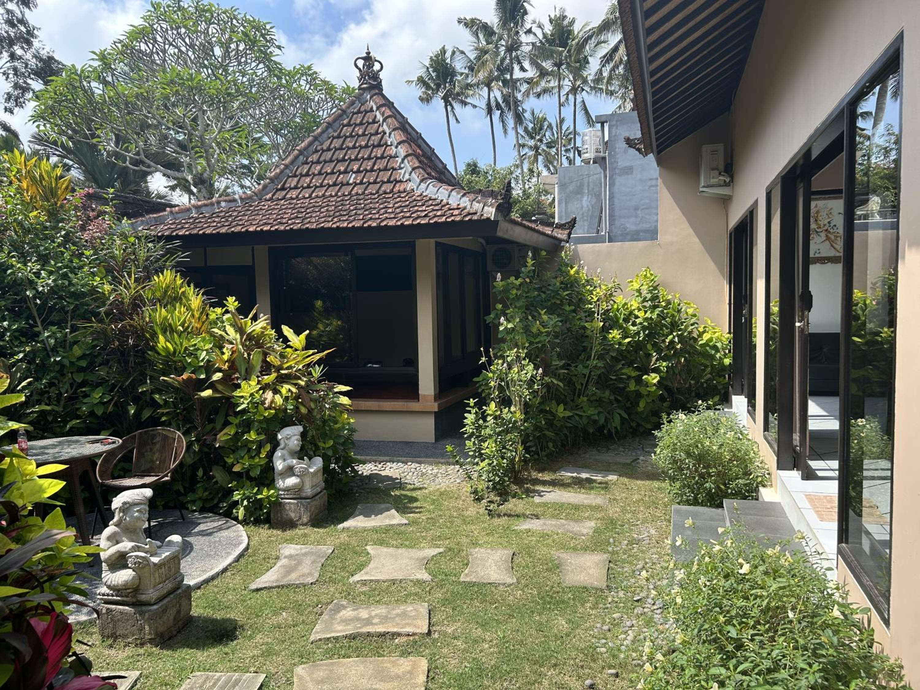 Entire 4-Pavilion Villa For 12-Plus Pax - Ambary Ubud view 3