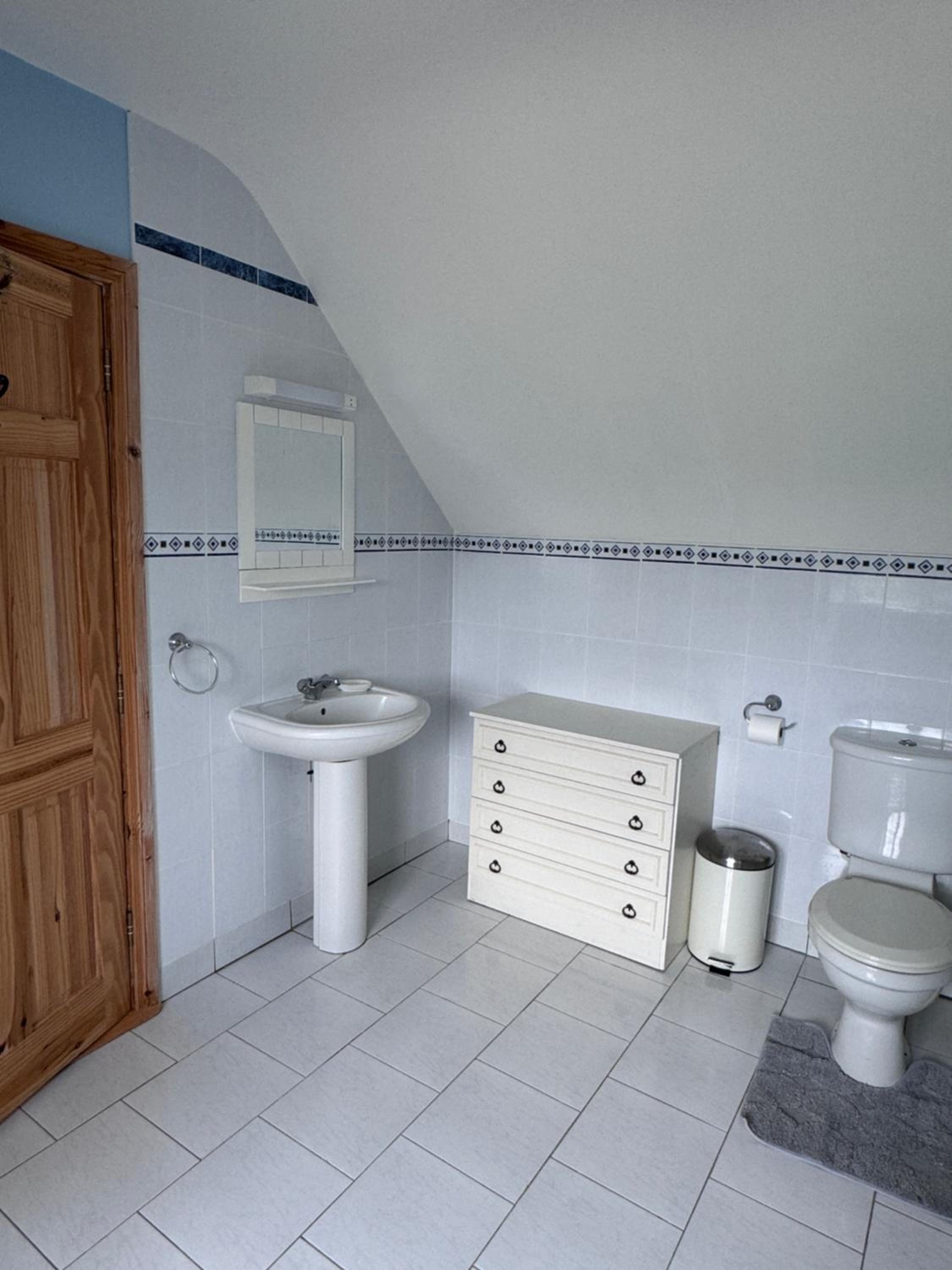 Clare Homestay