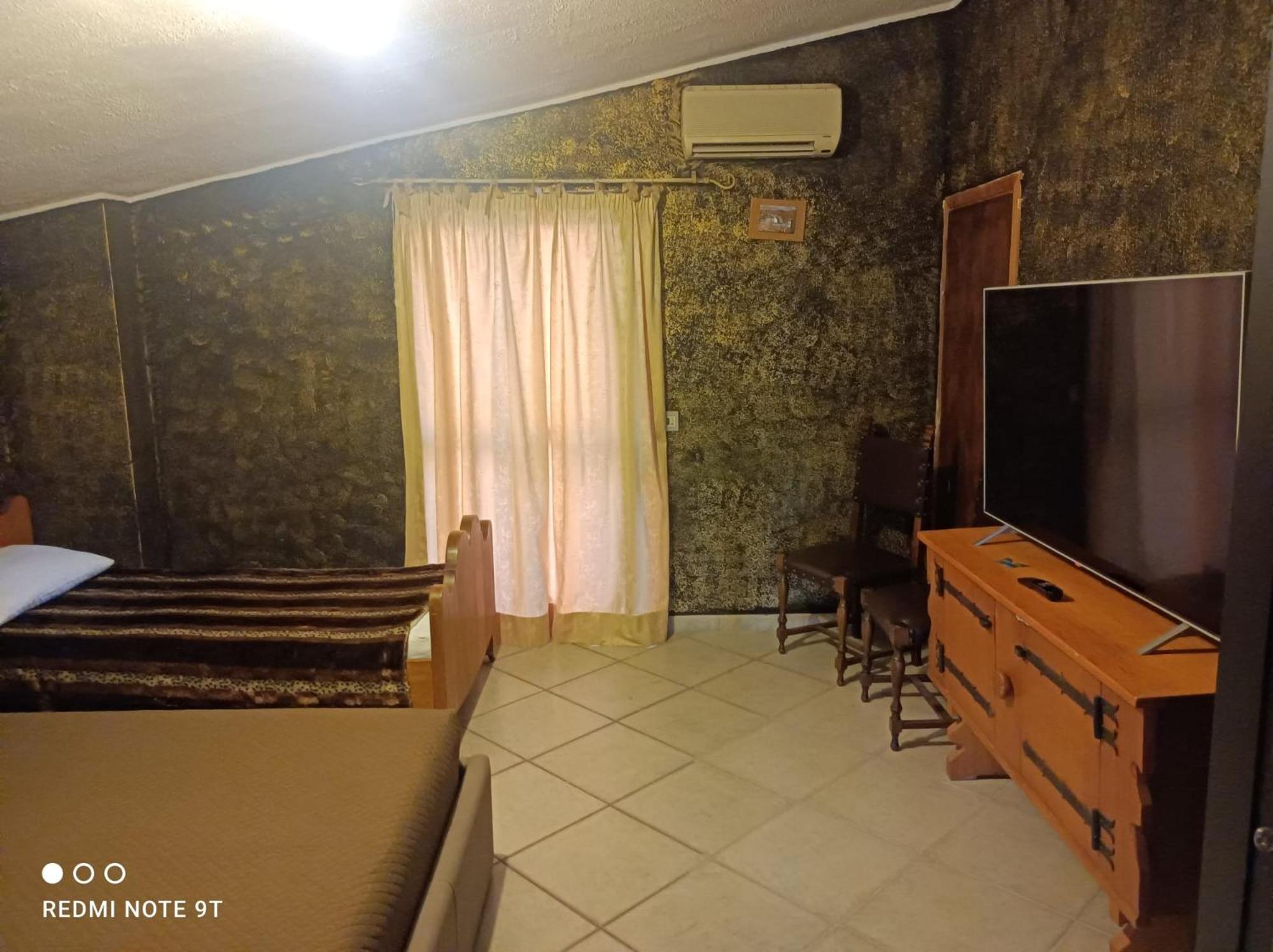Roma en Rome — hotel room