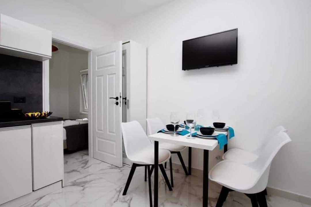 ML Apartments photo 5