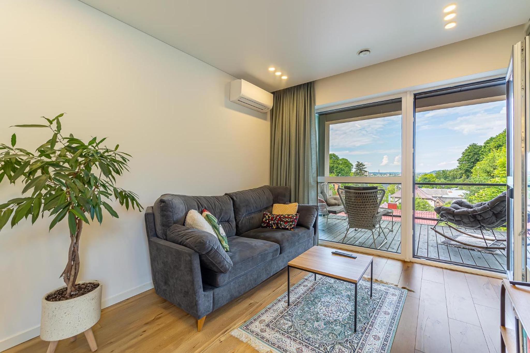 Sky Apartment with free parking and balcony & AC view 3