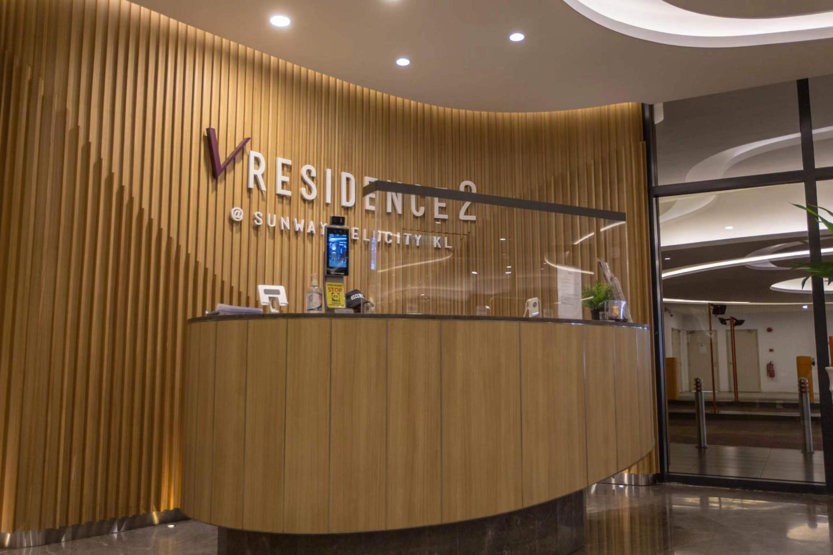 V Residence at Sunway Velocity by MY TRIP & MY STAY