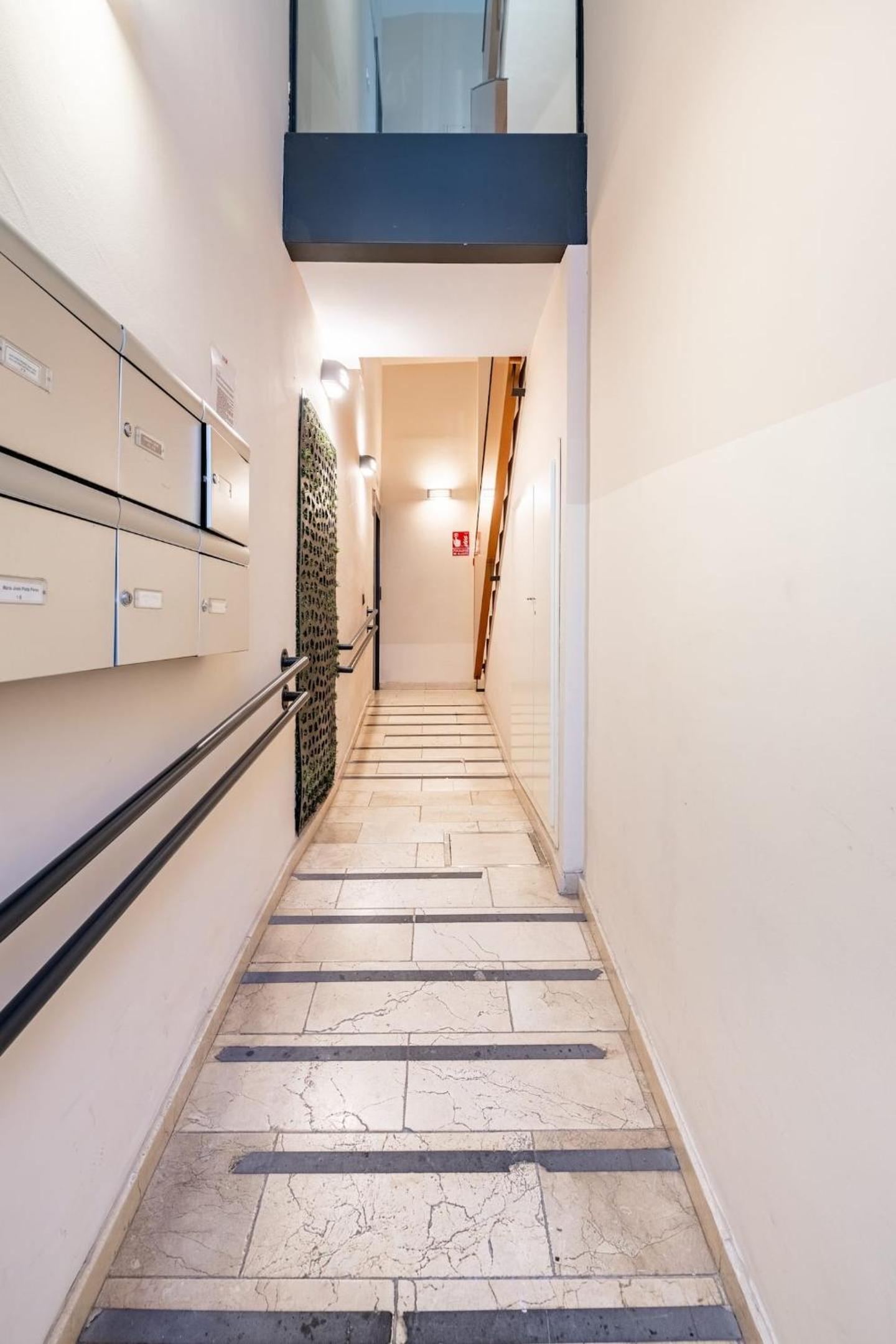 One&lux Sierpes, Bright & Classy Central Apartment view 2