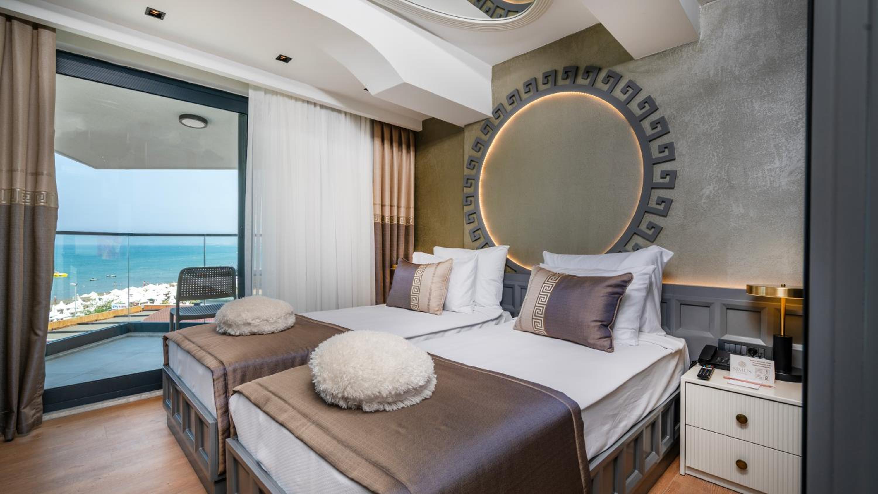 Simus Beach Hotel - Image 14