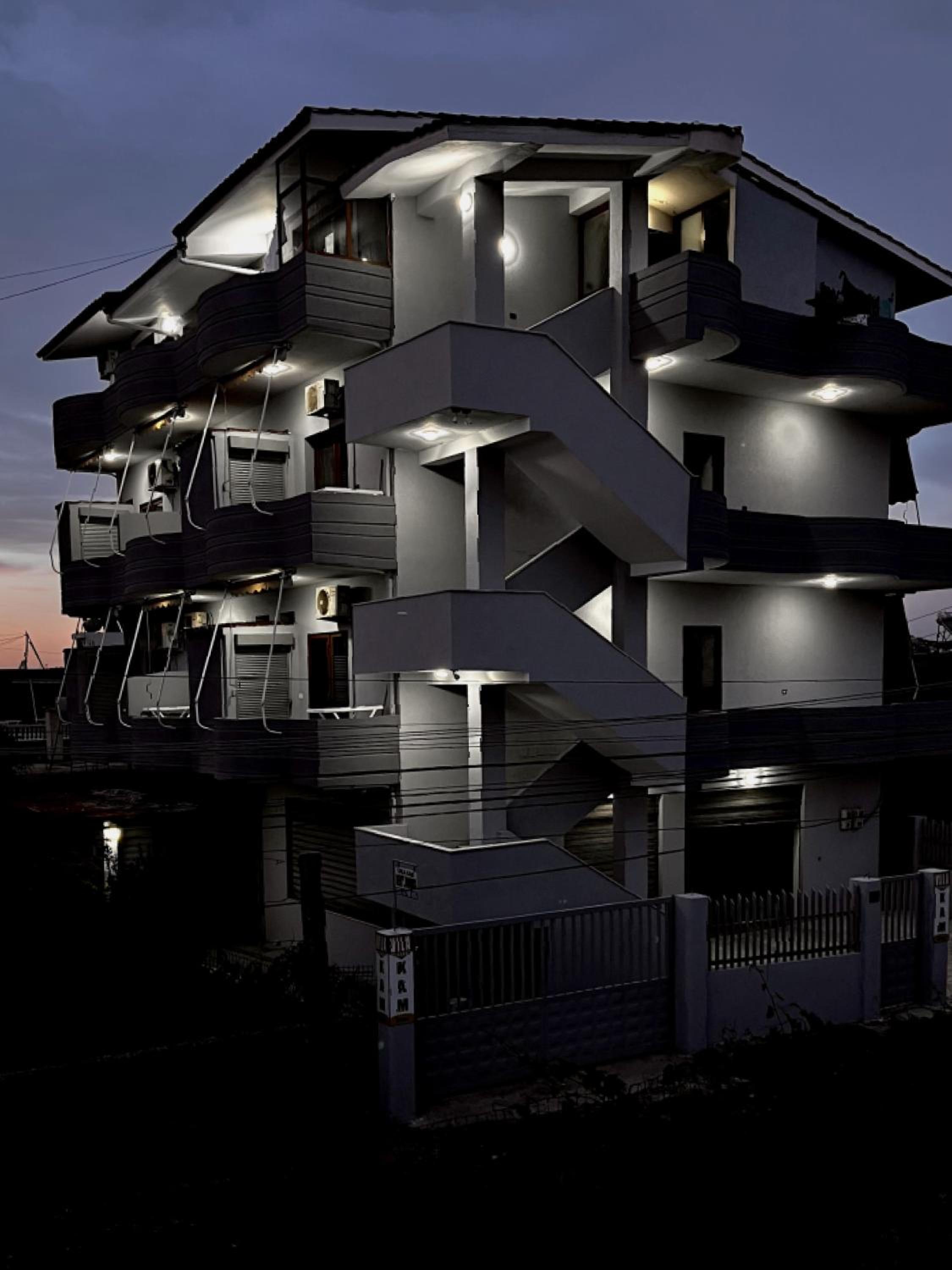Vila KAM