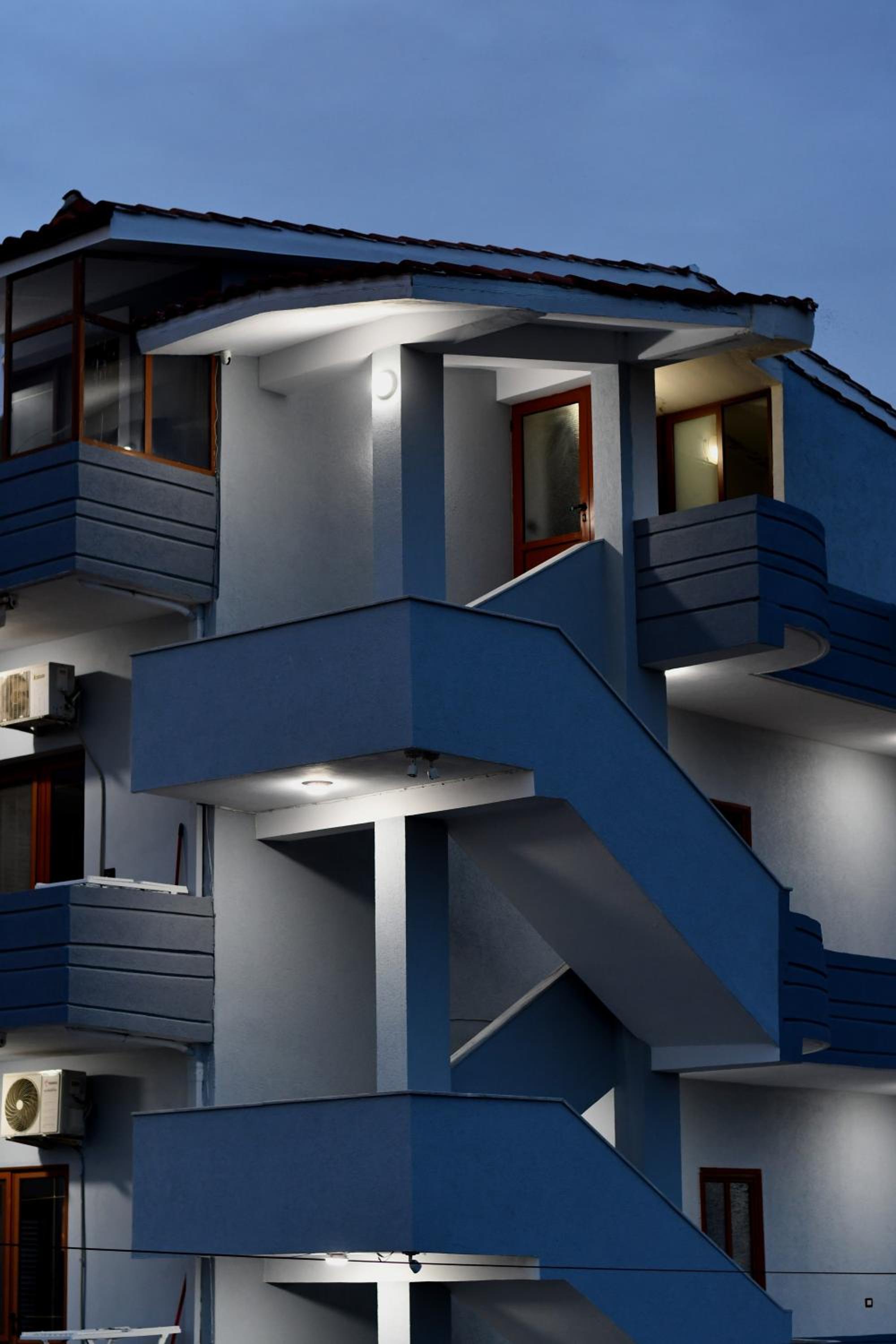 Vila KAM