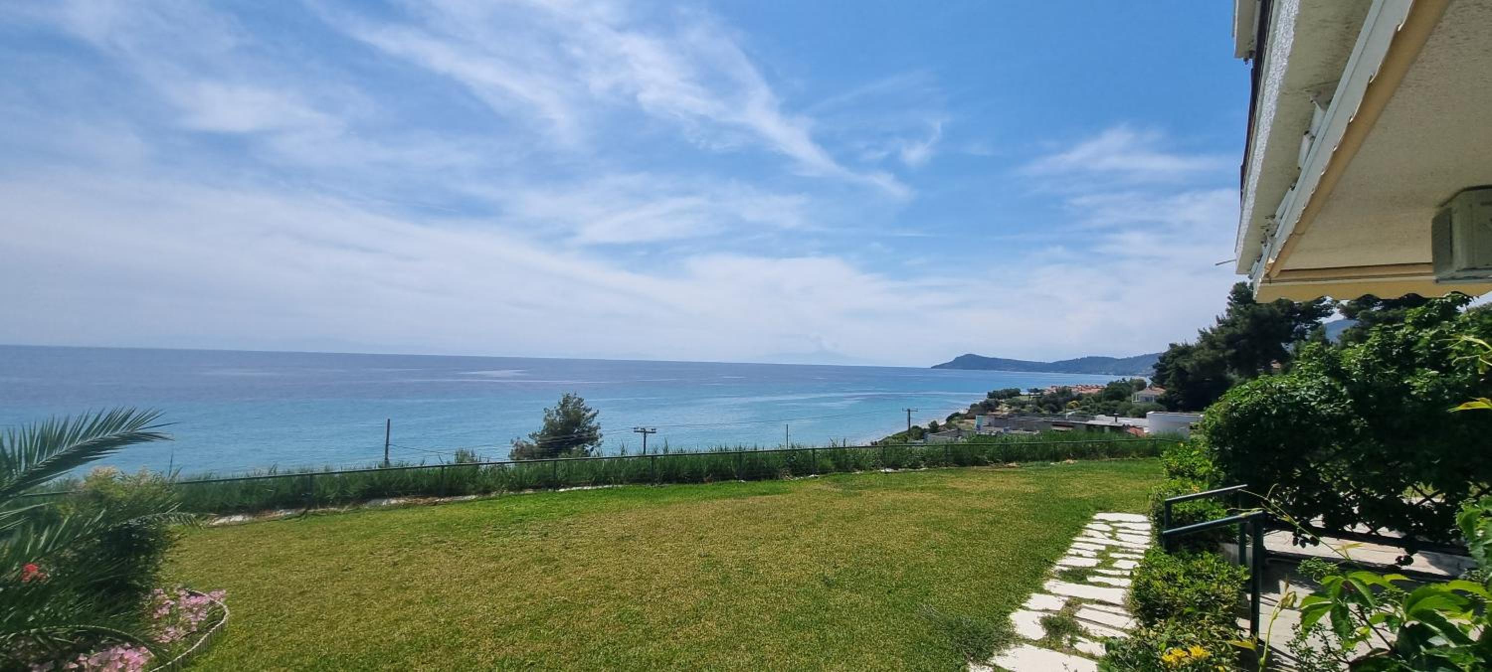 SeaView Pinnacle Retreat