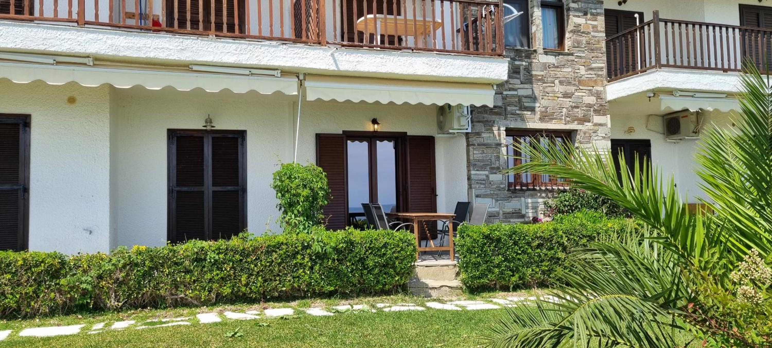 SeaView Pinnacle Retreat