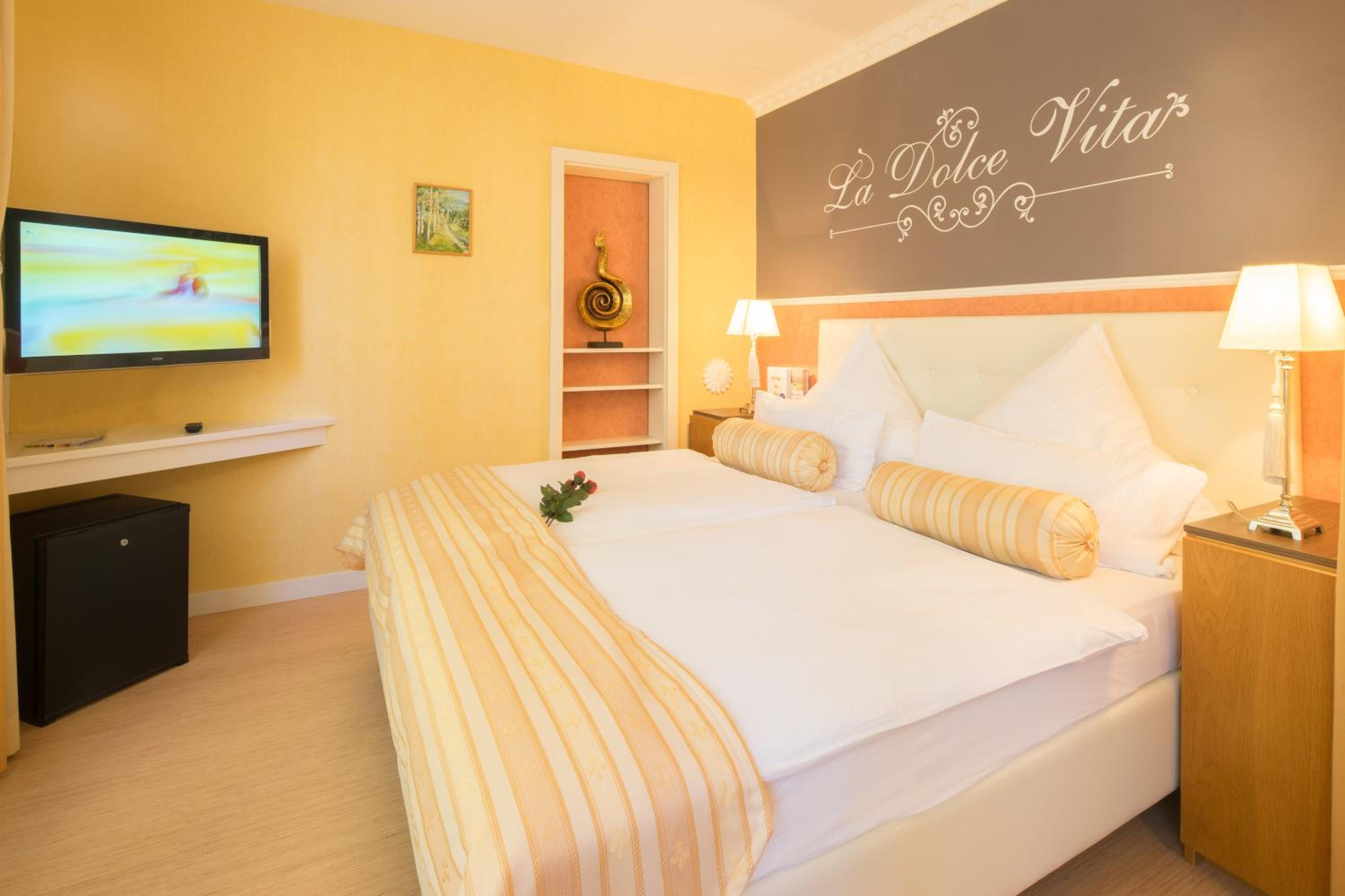 Hotel Central - Property Image 4