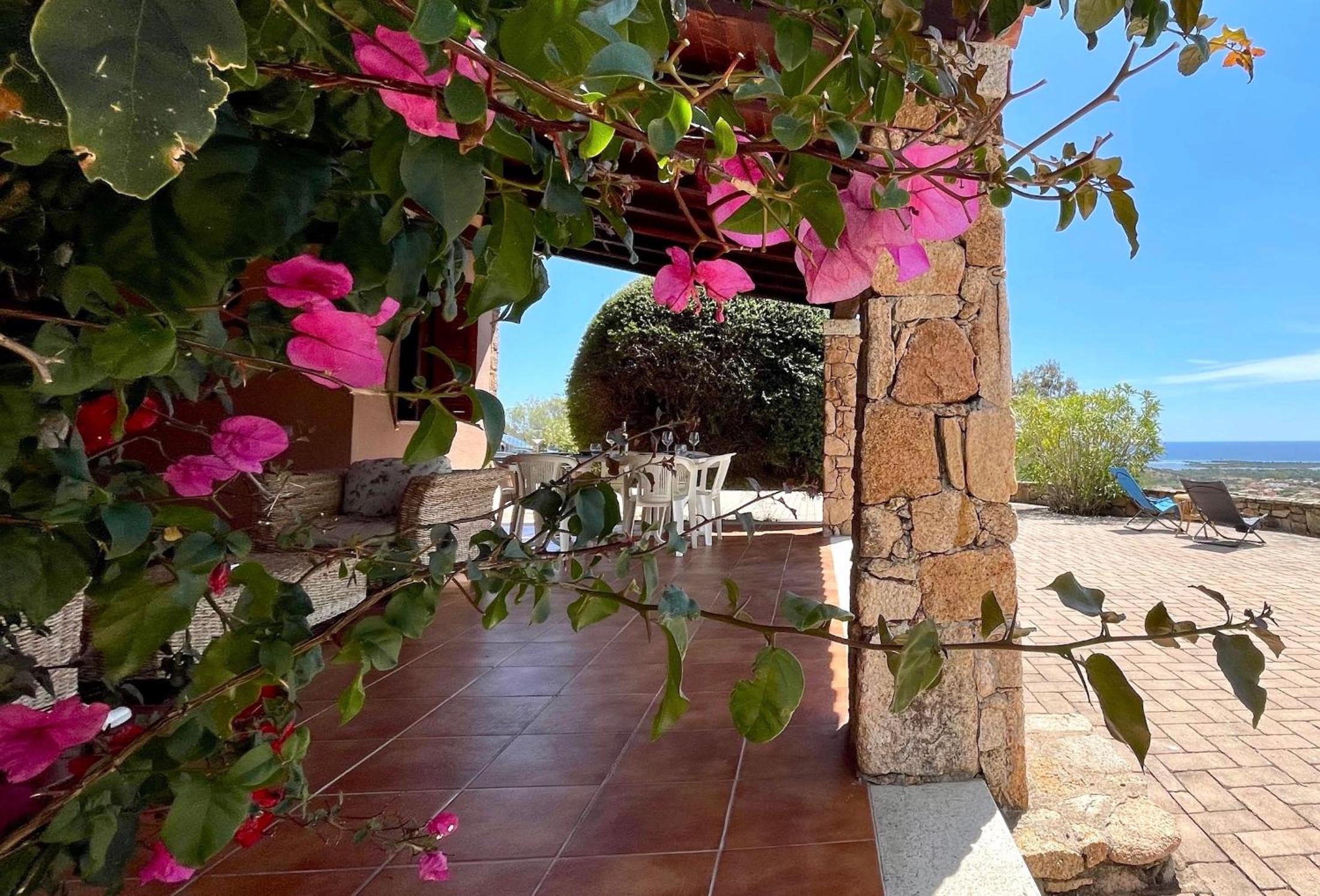 VILLA Lu FRAILI IMMERSA NELLA NATURA VISTA MARE view 4