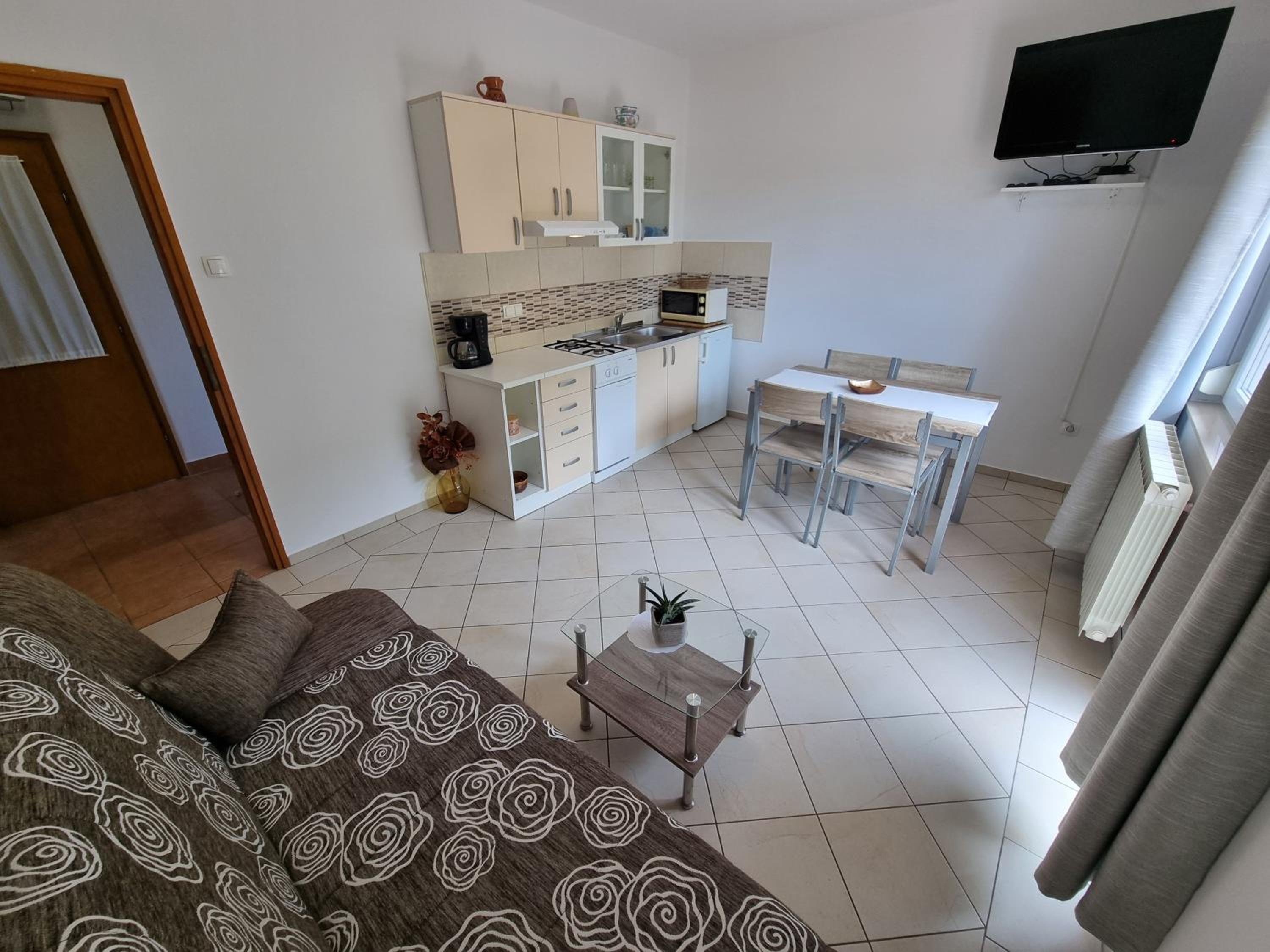 BOZENA Apartments with balcony and sea view